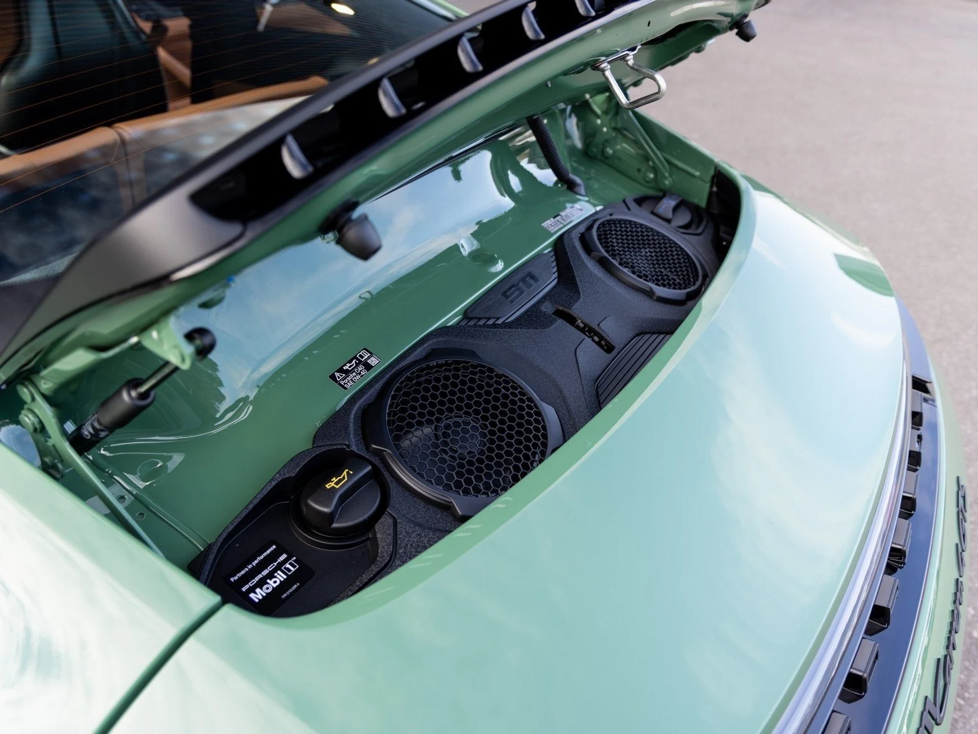 mph025_4194368621_26_9090e8aaee