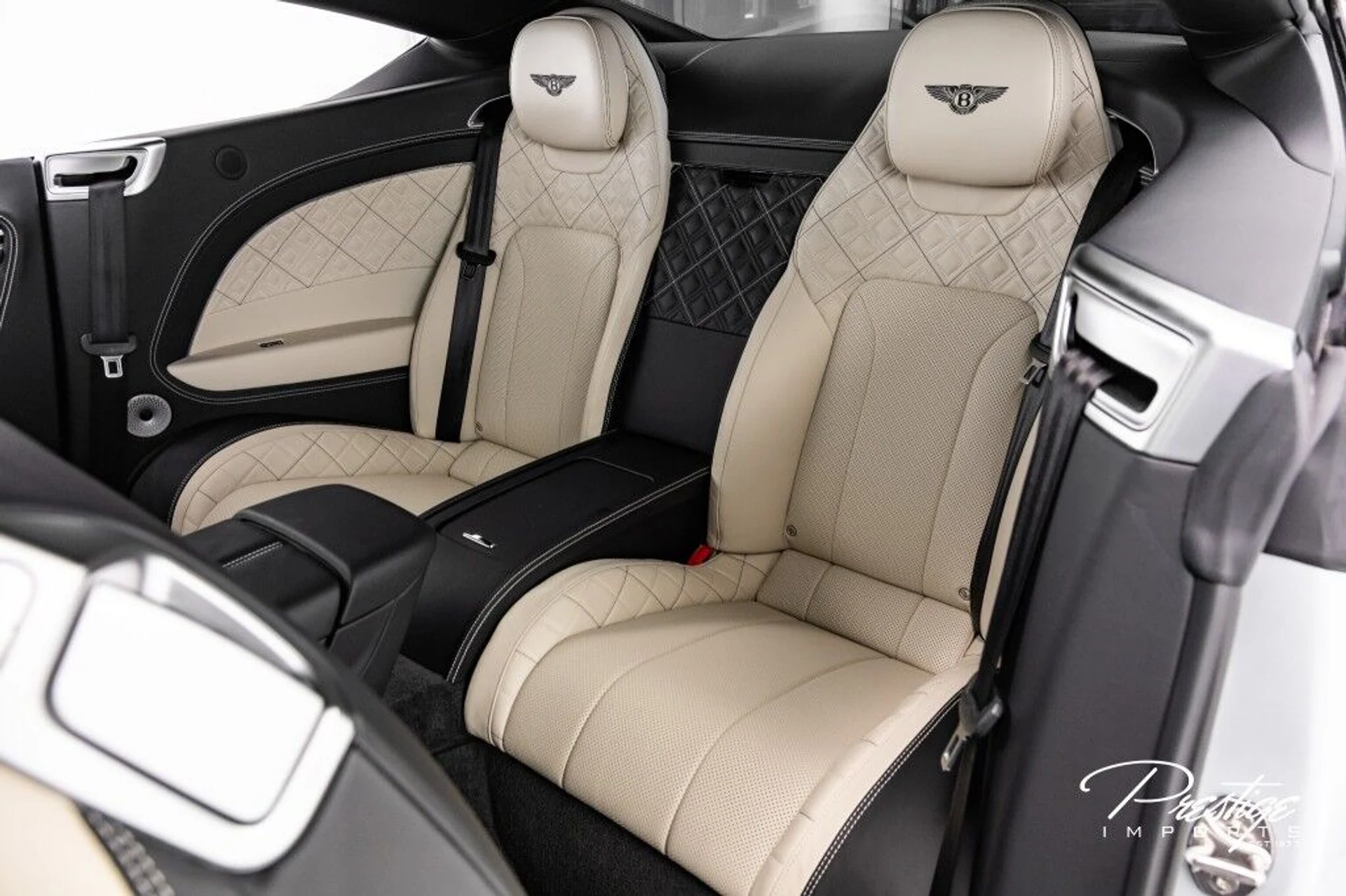 mph025_4200169134_37618e0534bc95e53070c3d30d0d7a2c_8a06f2899f