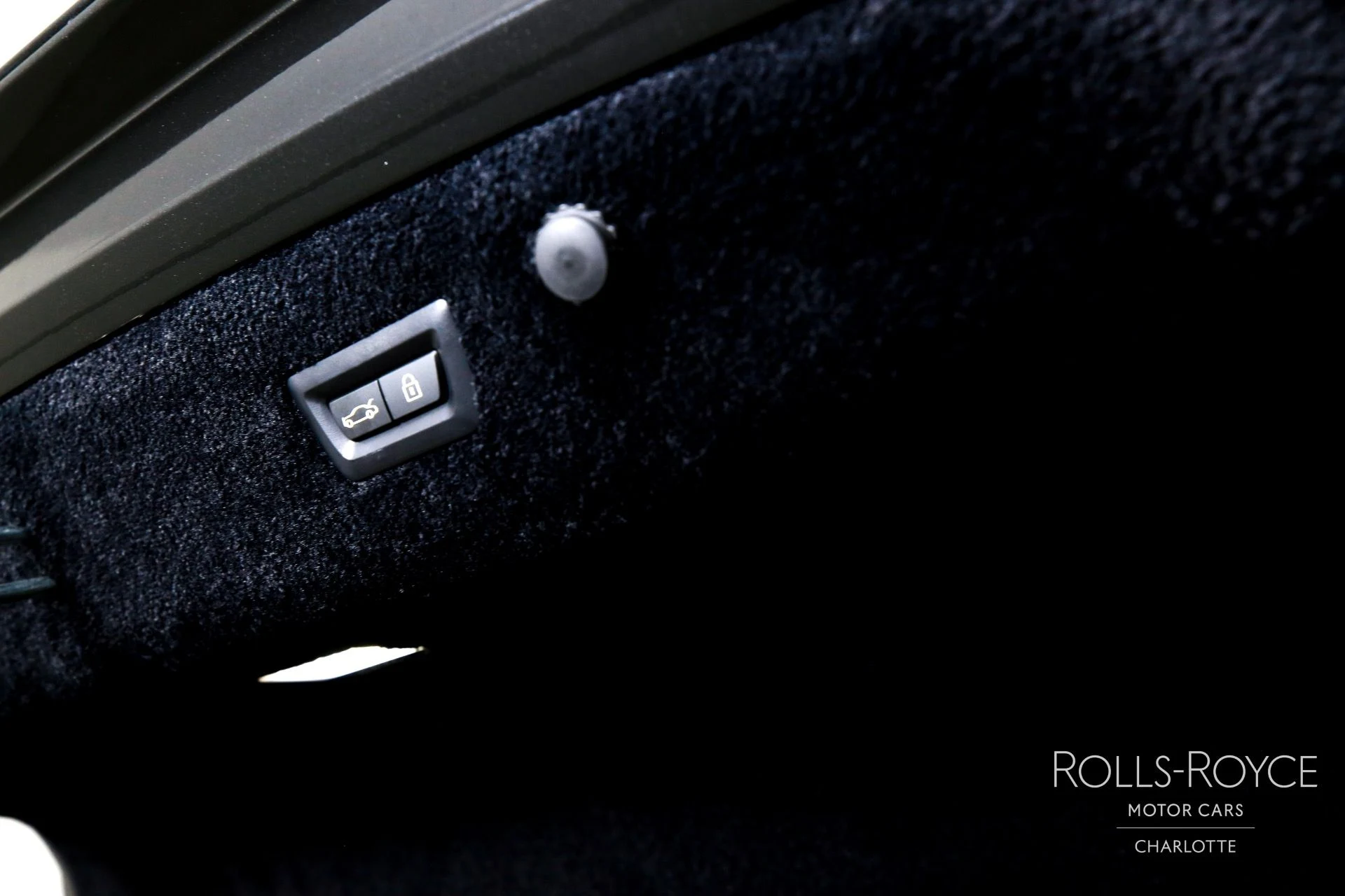 mph025_4201271566_Used_2024_Rolls_Royce_Ghost_1755798774_f63d4ac2c1