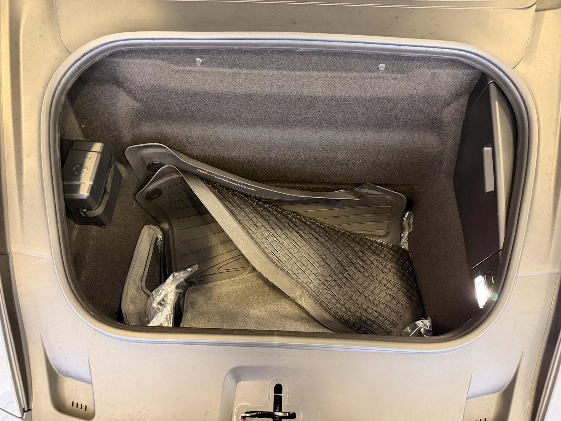 mph025_4203429862_13d67f7def8b9123172511735f169734x_cfb3faab1f