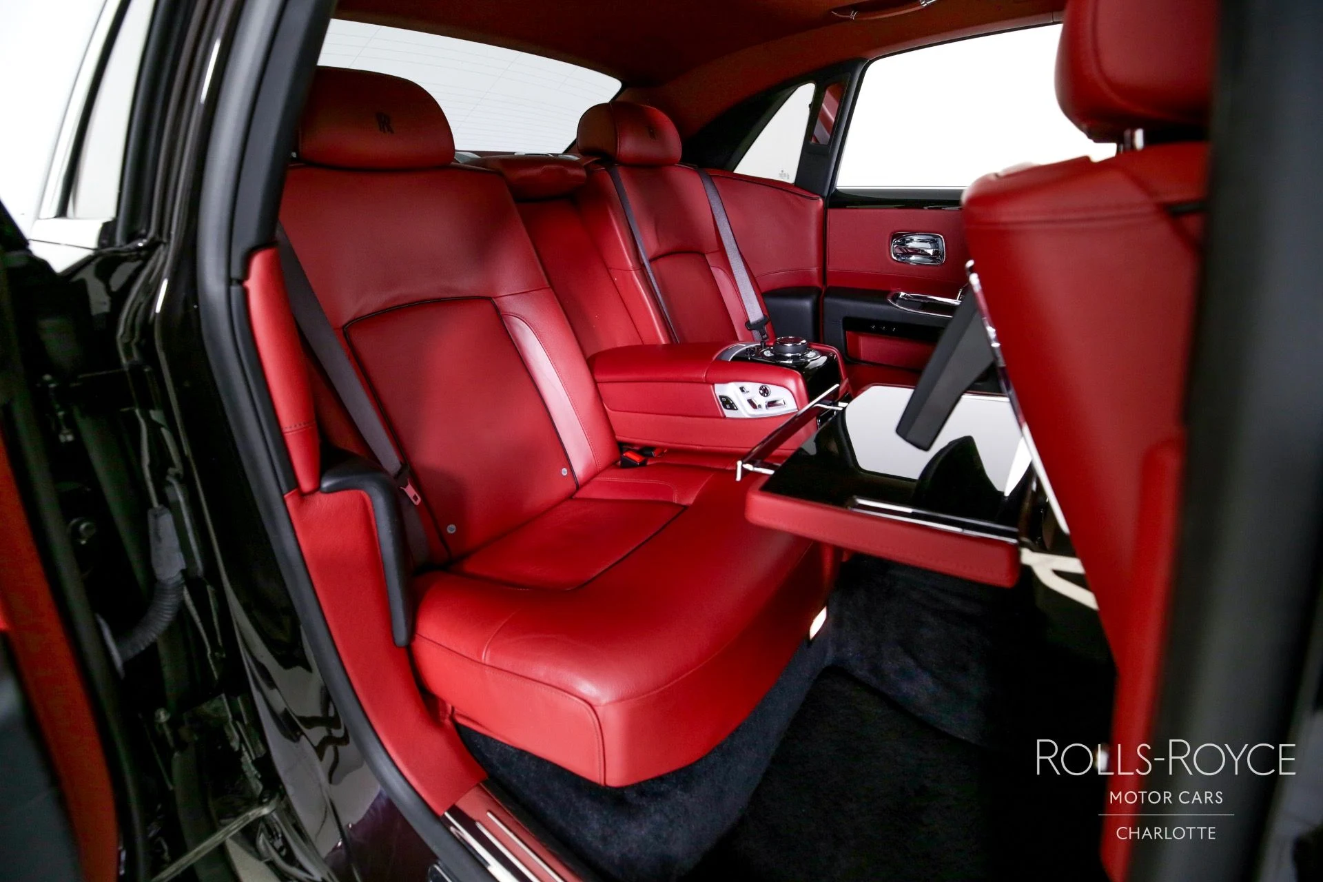 mph025_421464177_Used_2014_Rolls_Royce_Ghost_1747161700_64da55f1d6