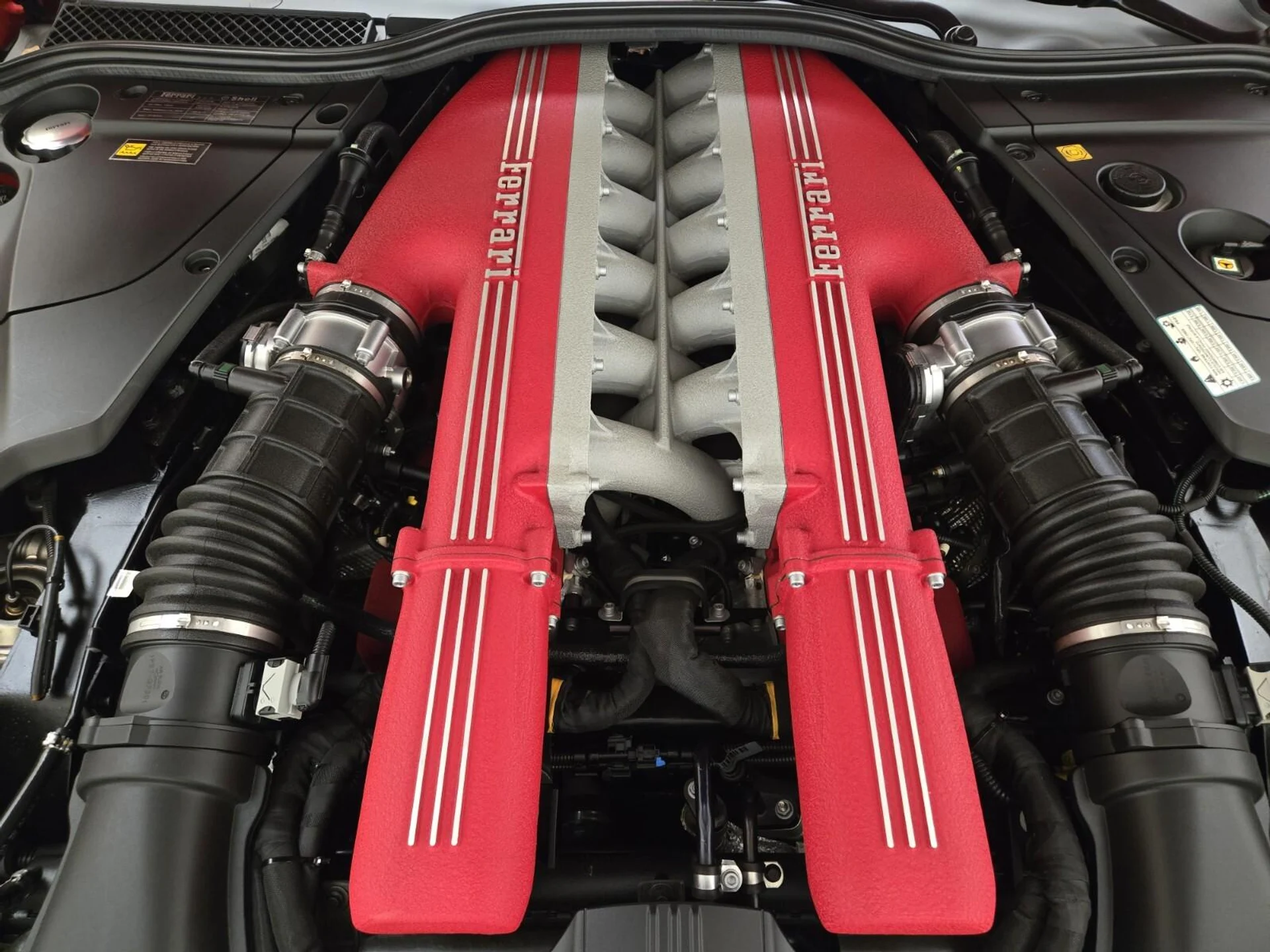 mph025_4217057201_Used_2014_Ferrari_F12_Berlinetta_1756190339_affe10e403