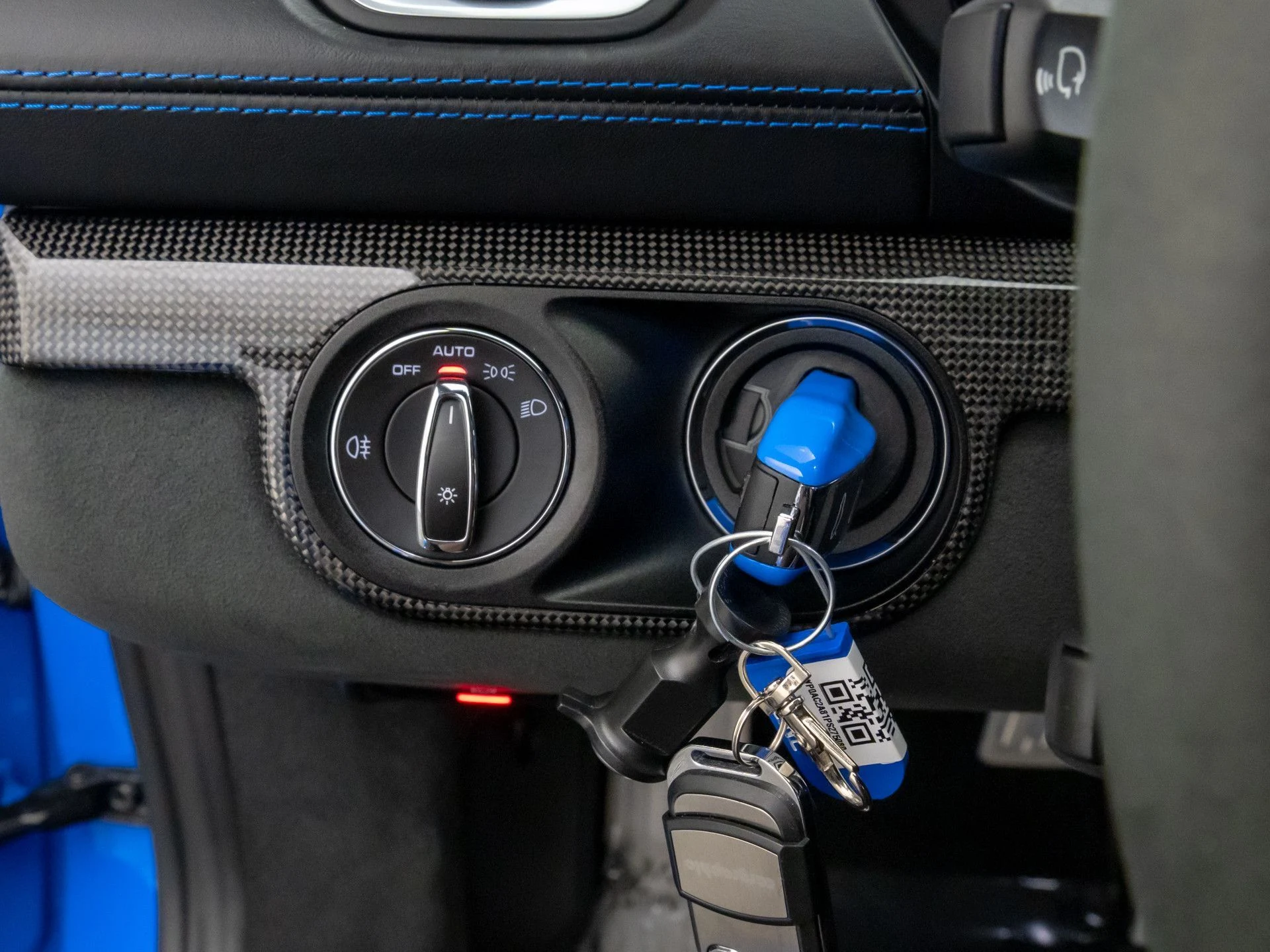 mph025_4217436846_4060790265064ee3ce40e39ddd874dbbx_74d6d0c6fc