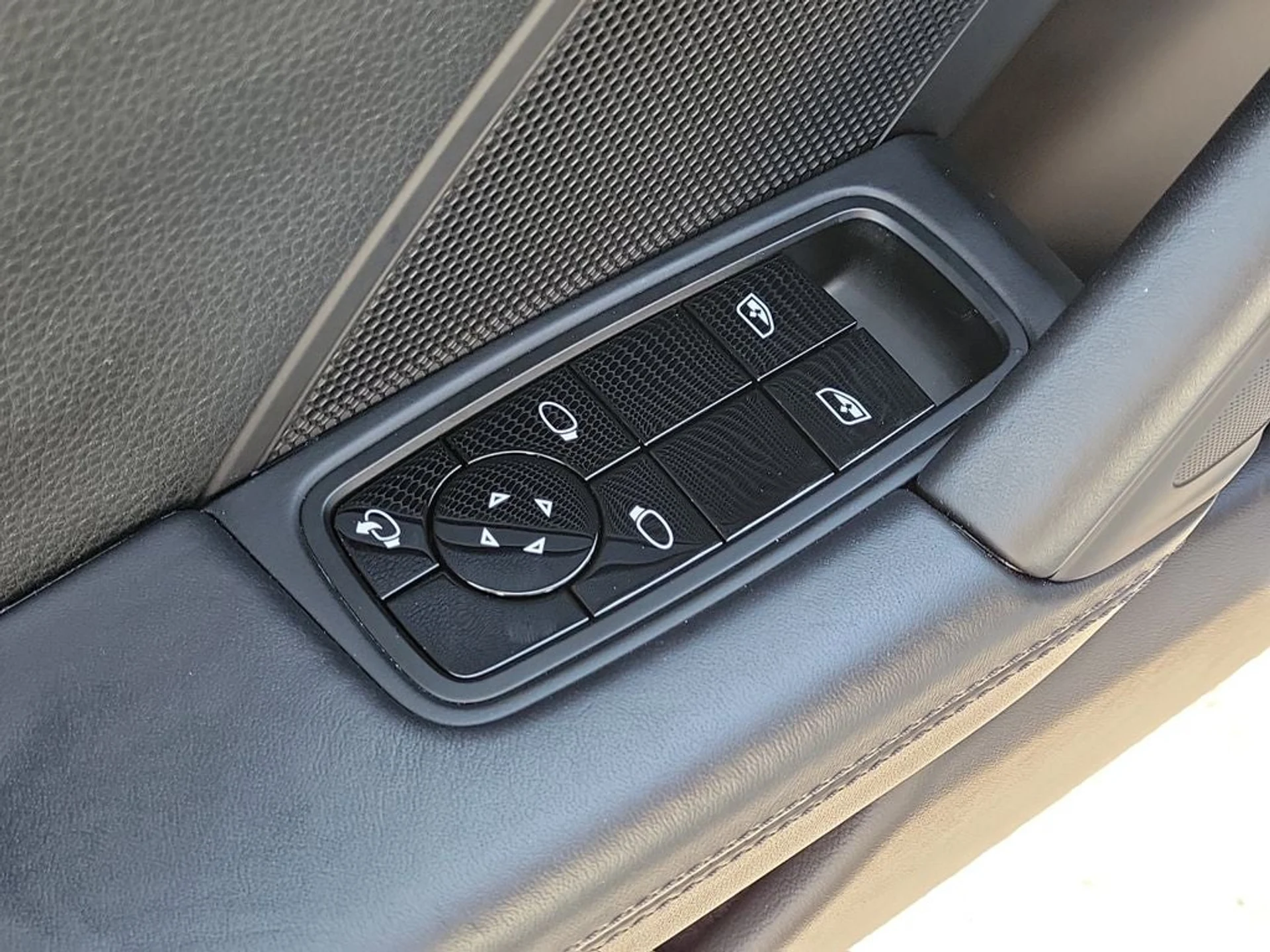 mph025_422028967_26_96a516164e