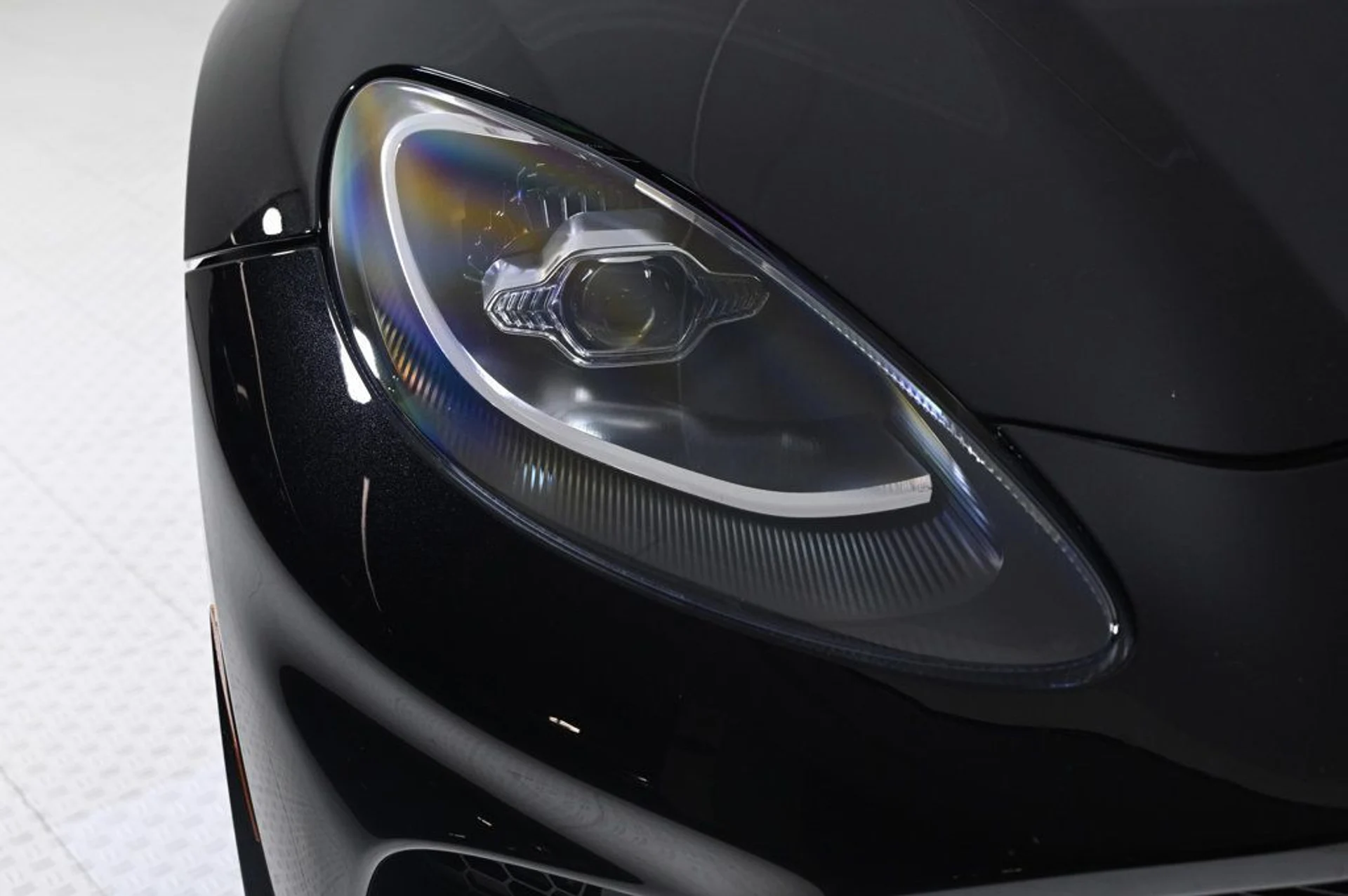 mph025_4223699235_used_2023_aston_martin_dbx_707_11350_22991418_25_1024_608a50b9d9