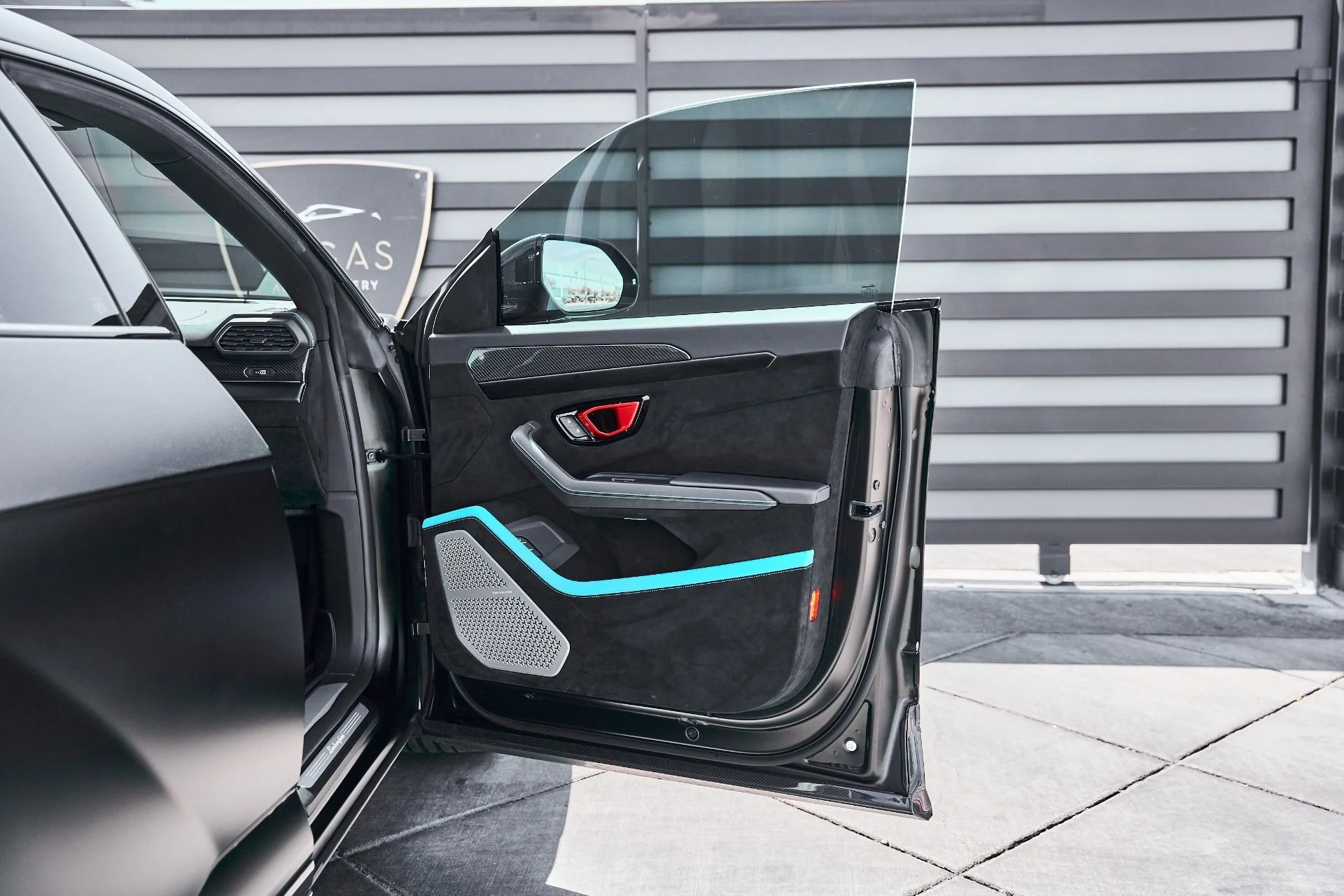 mph025_4224464823_Used_2024_Lamborghini_Urus_Performante_1779865479_95a4d58751