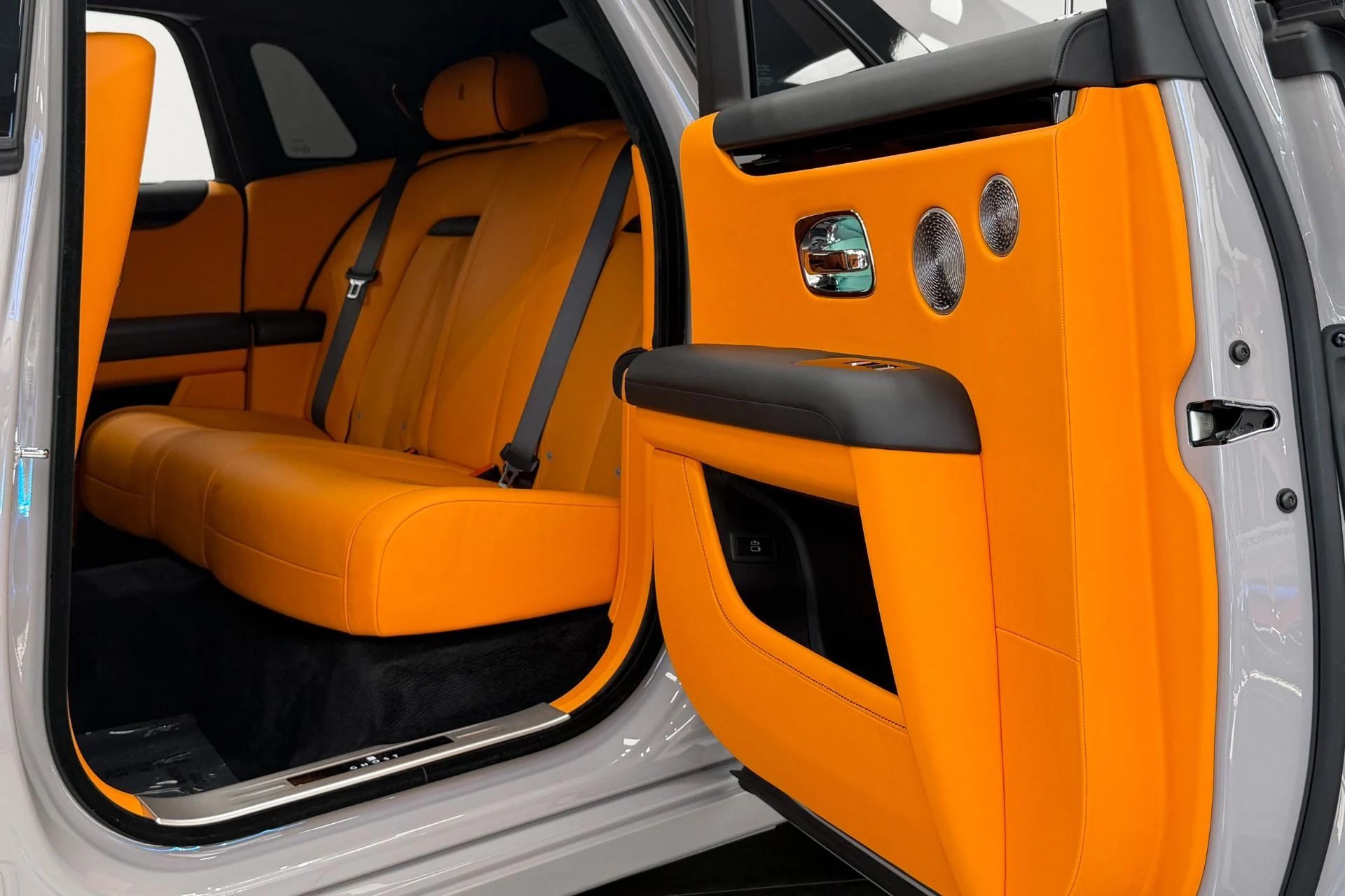 mph025_4227375061_Used_2022_Rolls_Royce_Ghost_The_Ghost_Package_Bespoke_Audio_Illuminated_Fascia_1785265086_a340cfb223