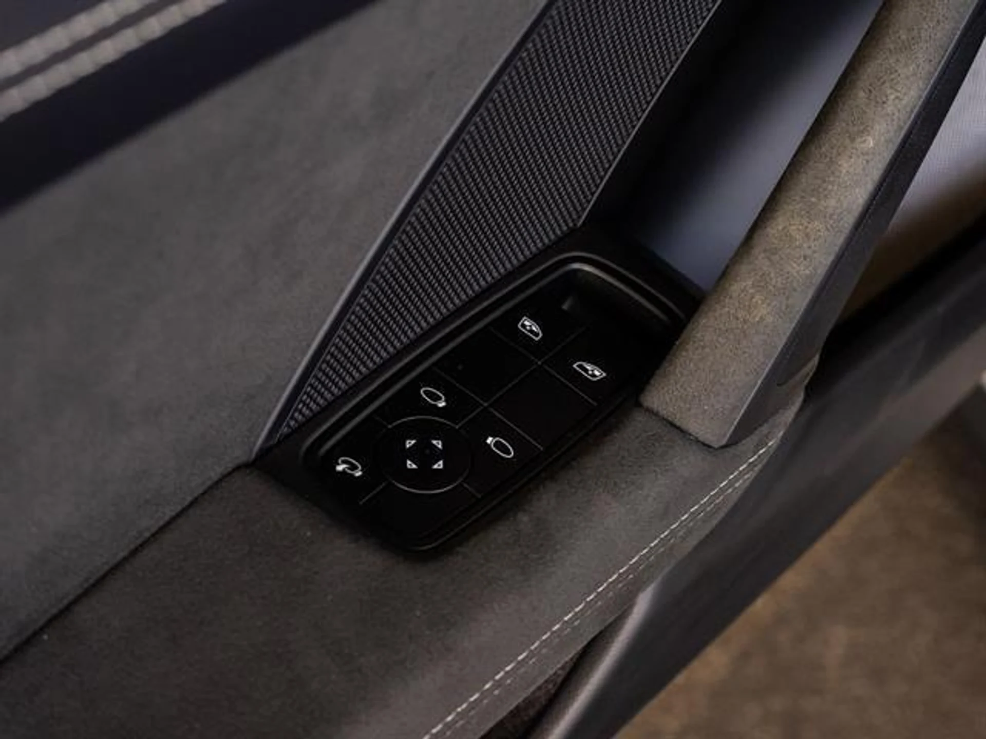 mph025_4238463121_ZV_7_B7_C_Hpdfx_S0cycdp7_QB_0oa_Mig_fcc719bf22