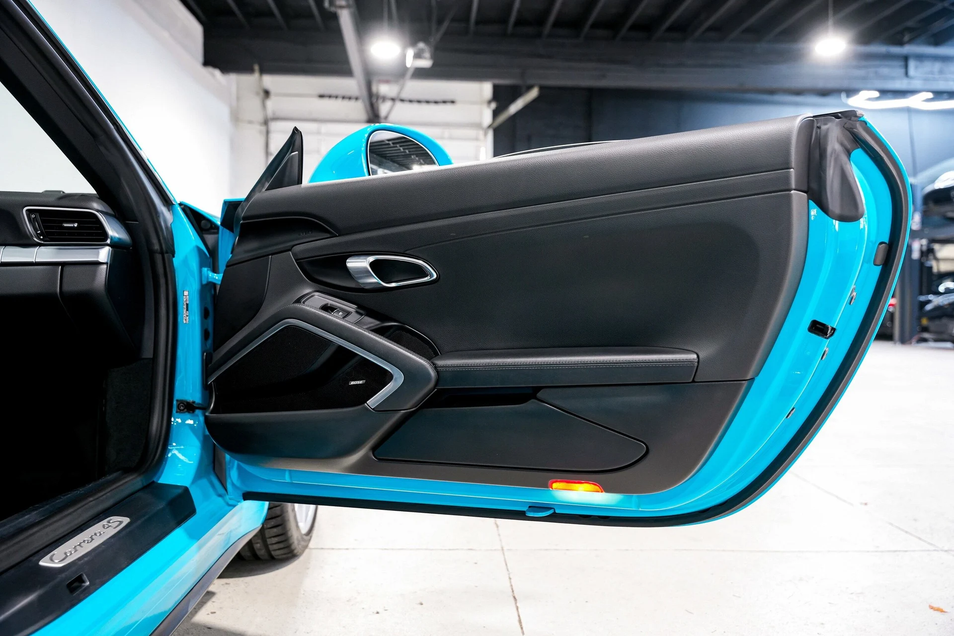 mph025_4244604637_a34900e43163b31fe550115da9690875x_1e06634796