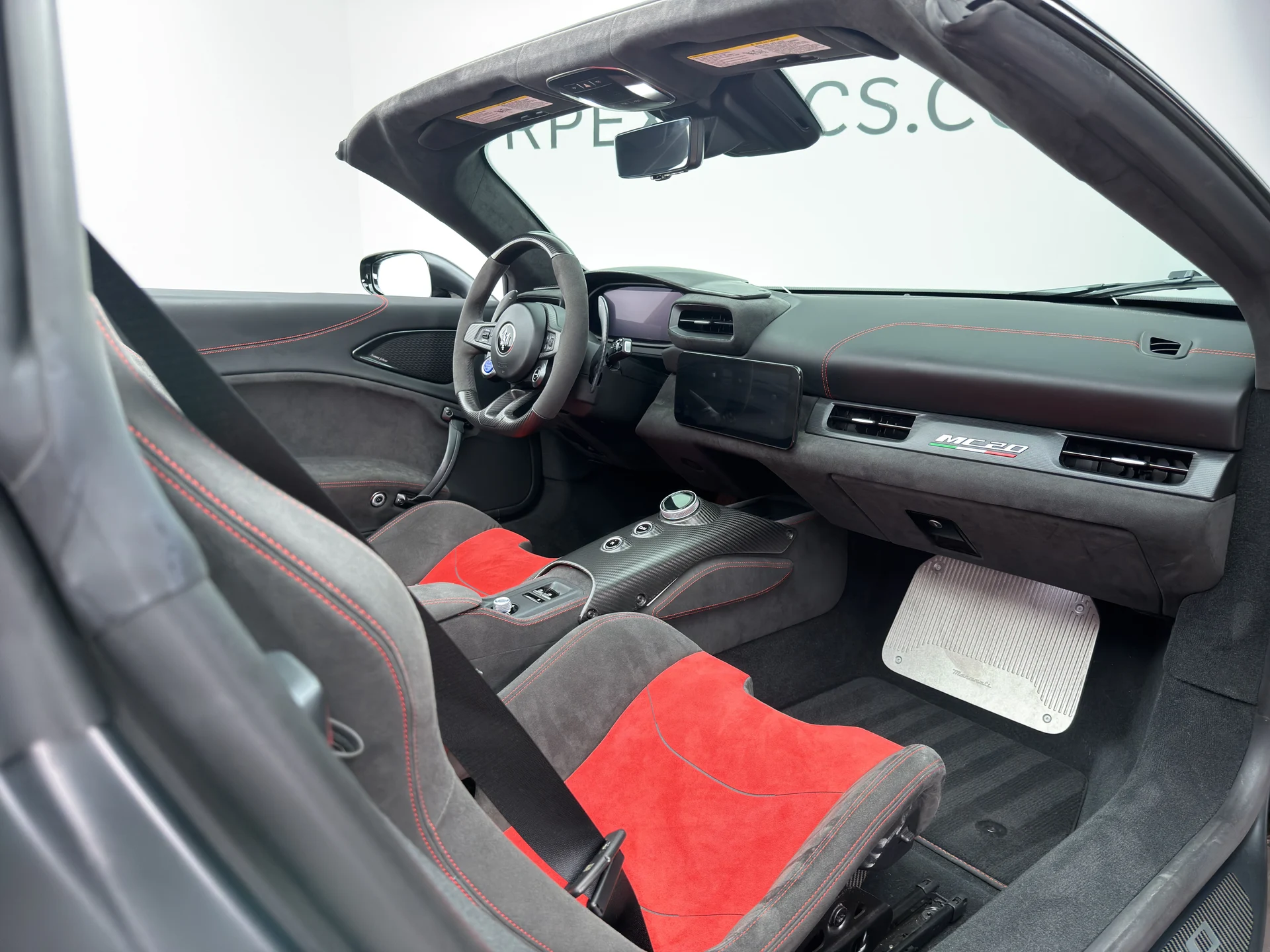 mph025_4244768449_PR_034_interior_005_29f90094cd