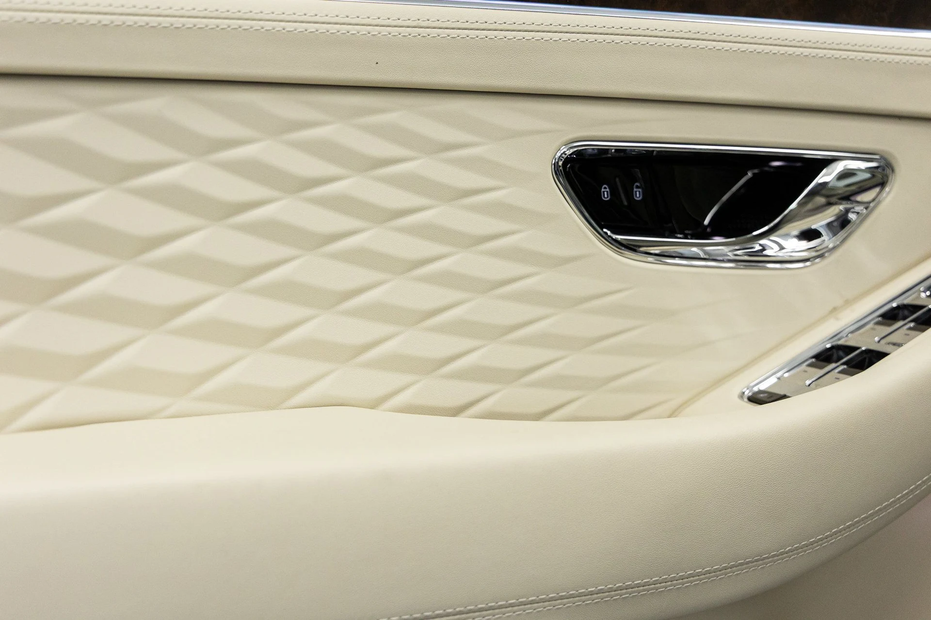 mph025_4248788768_fca3a956b5ef6b3f853c909ce1615f98x_36dff0fbac