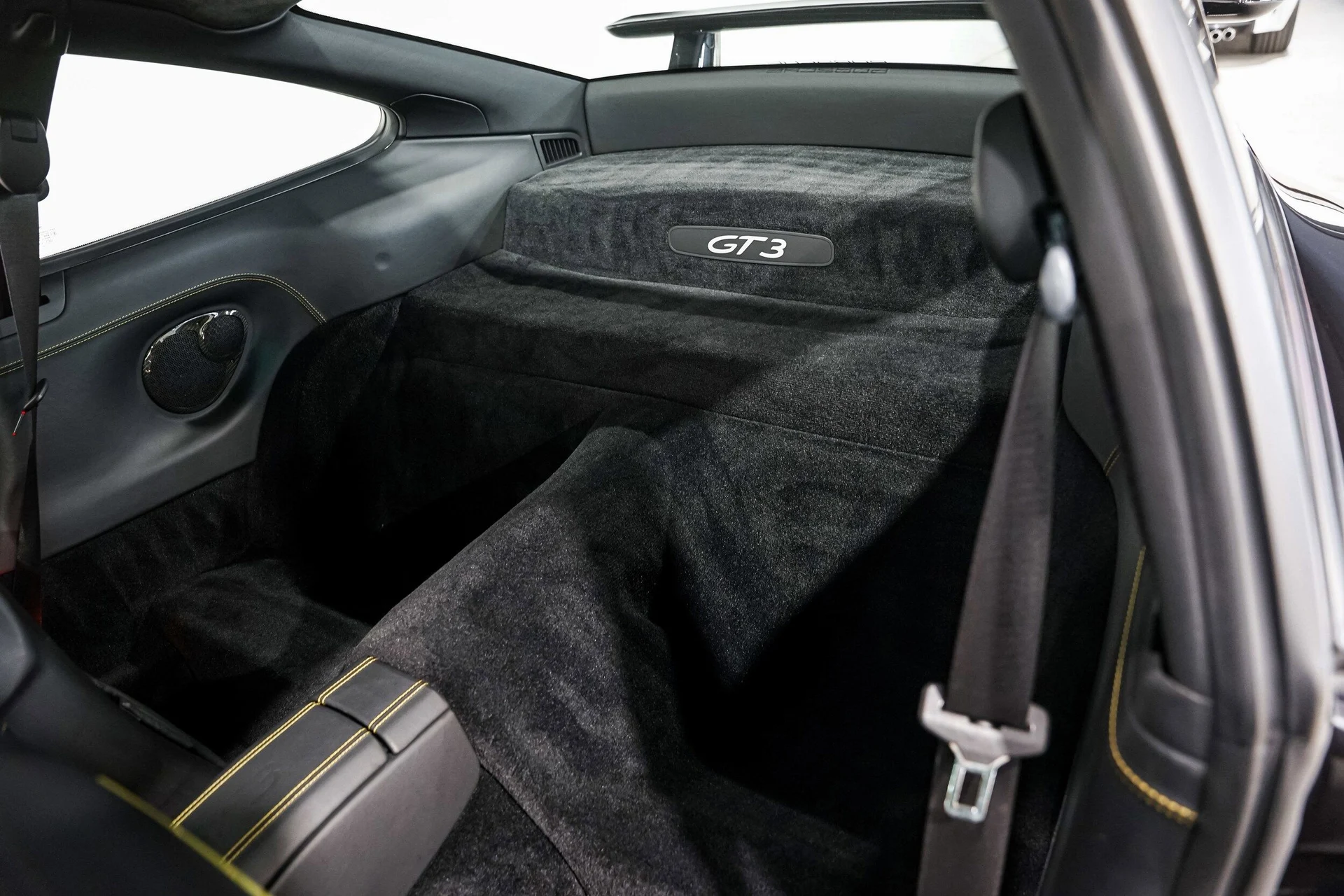 mph025_4251227457_18d0c1b41e9f48a9eabf54b107fab597x_03160b3cb2