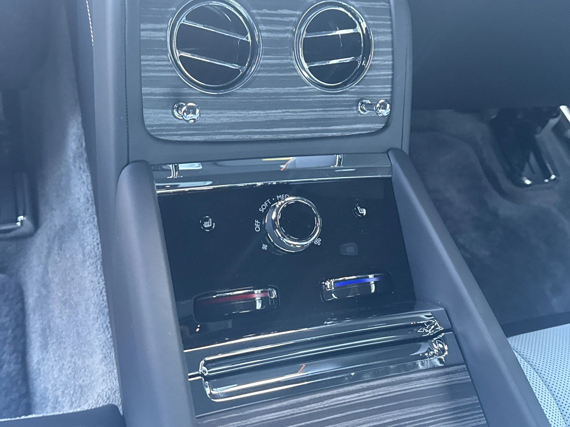 mph025_4251230158_c29a52362dcc590b80e0ce1ab9618603x_e2a306d4f9