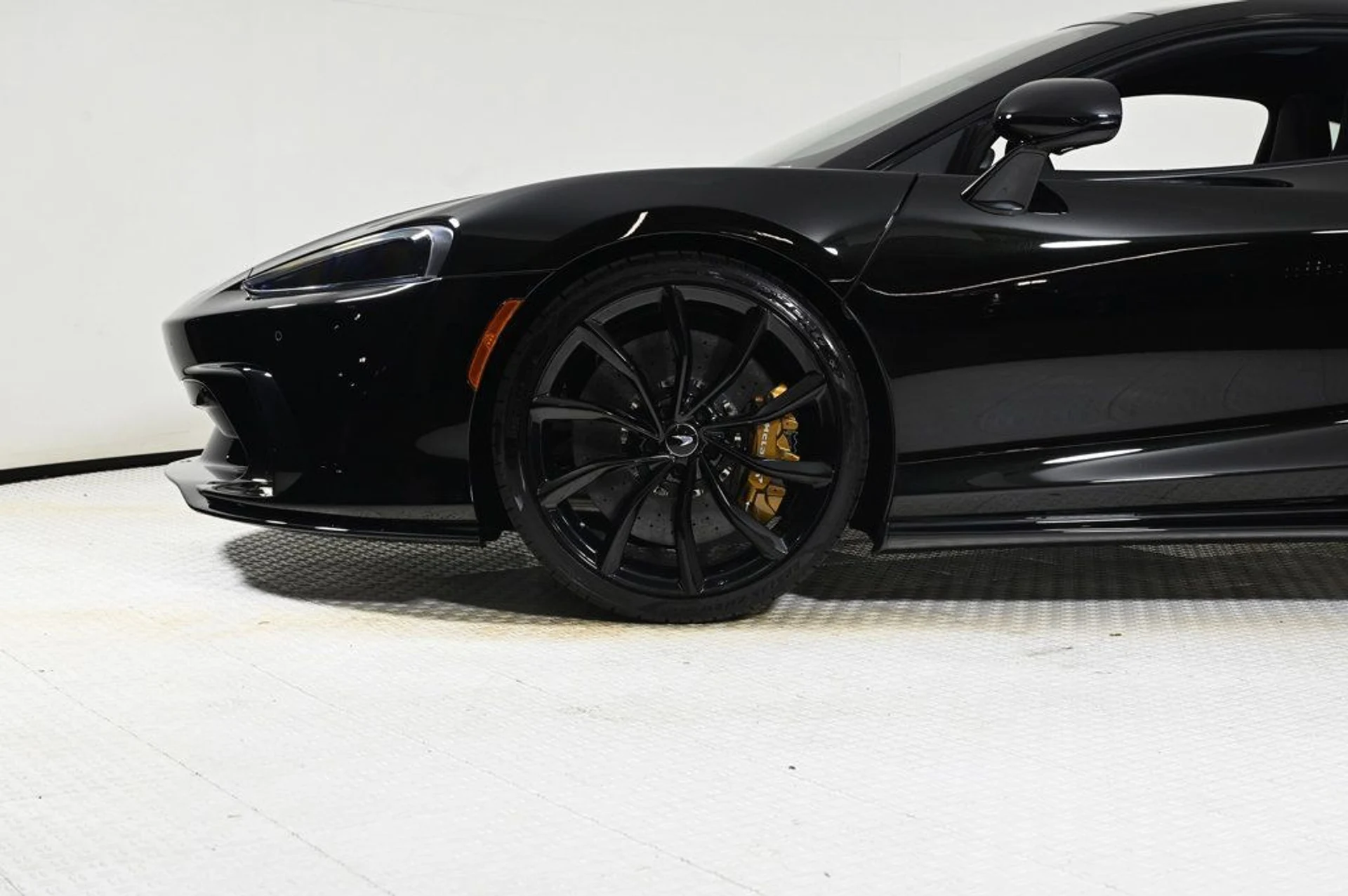 mph025_425254489_new_2025_mclaren_gts_techluxcoupe_11350_22948321_25_1024_c3cbff0e22