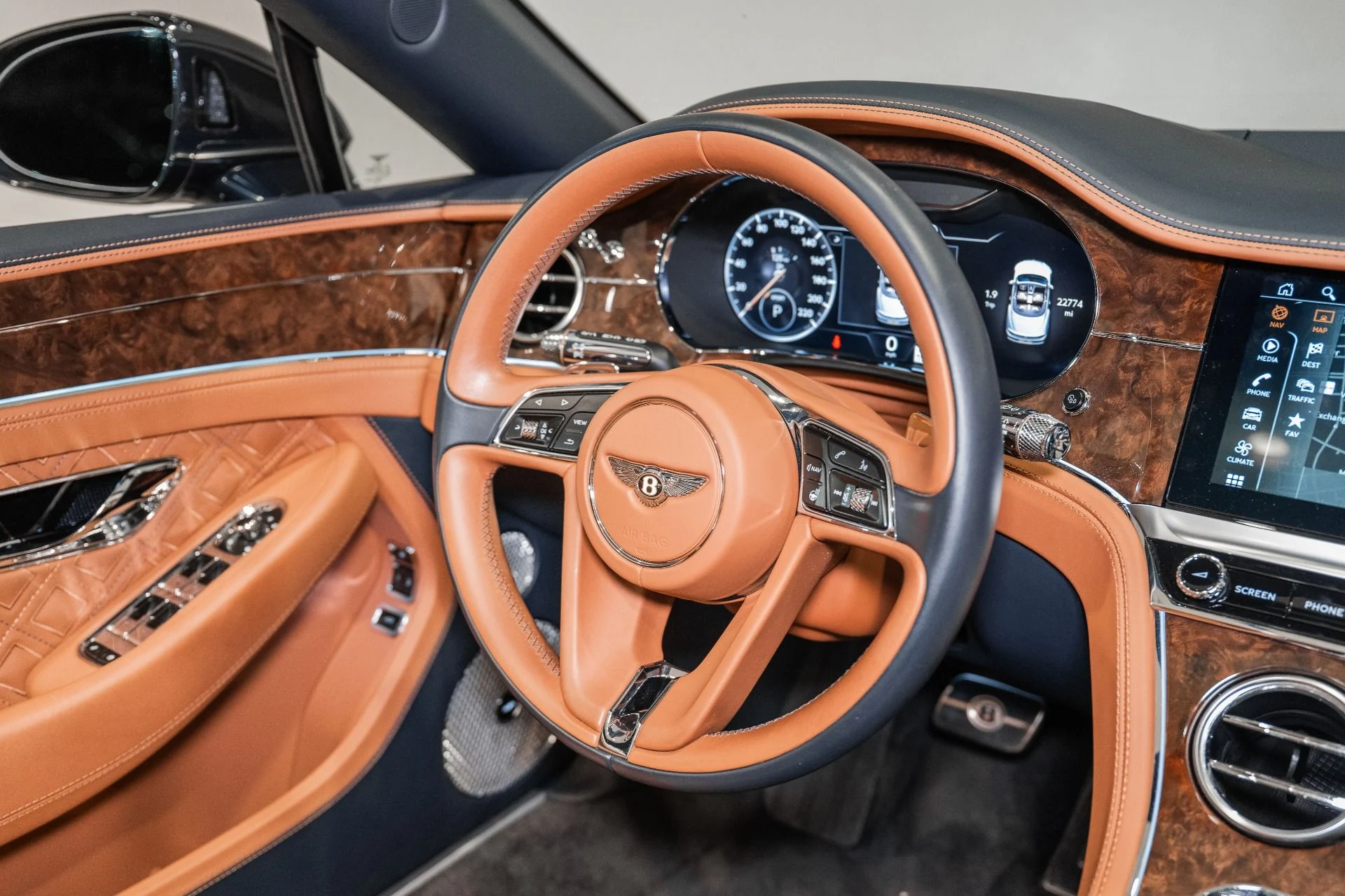 mph025_4254377560_Used_2020_Bentley_CONTINENTAL_GTC_V8_1792249789_0517314815