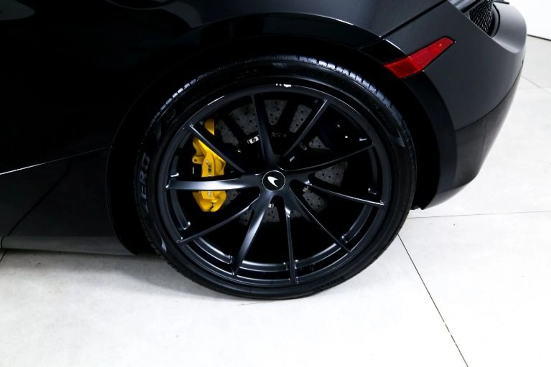 mph025_4276044116_Used_2022_Mc_Laren_720_S_Spider_Performance_4fab9b76a7