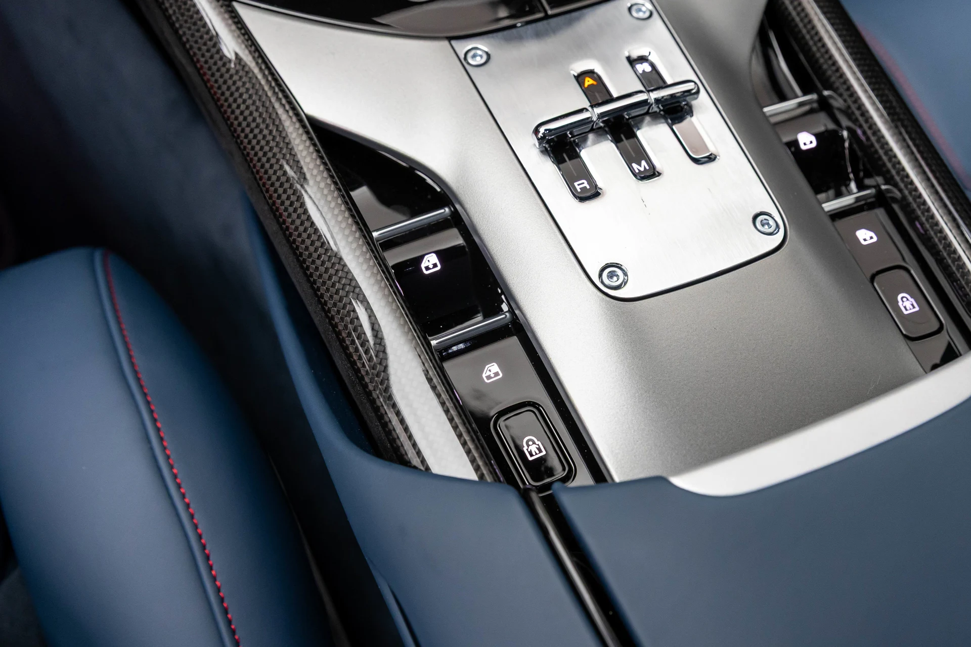 mph025_4276293330_bc39b11cf34d45d1905c29e28cdd6eb3_9cdd66bb7f