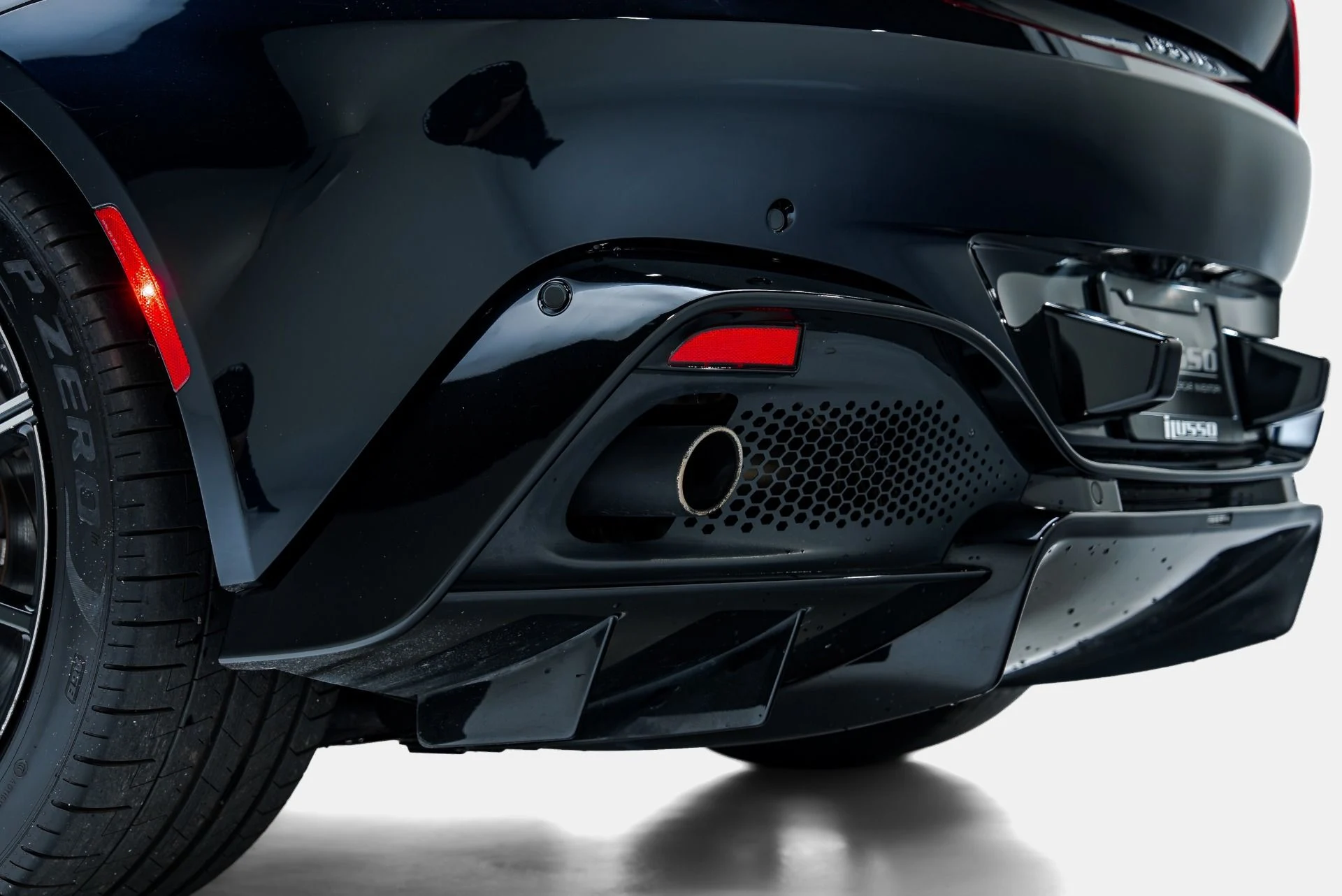 mph025_4280021074_Used_2019_Aston_Martin_Vantage_1793290919_361c646502