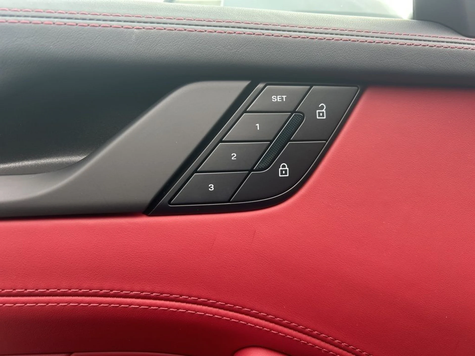 mph025_4288521588_013e780783e7283bc925268625ff099f_8c25aeb5c5