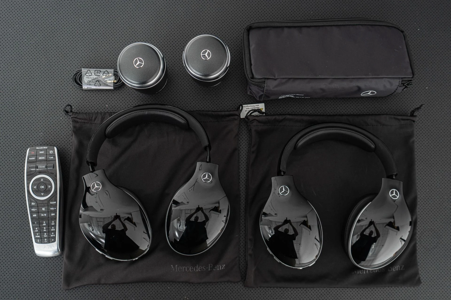 mph025_4294833728_Used_2021_Mercedes_Benz_Maybach_S_580_4_MATIC_Factory_Two_Tone_paint_Executive_Rear_Seat_Package_Bottle_Chiller_1776288092_dc7c007fe7