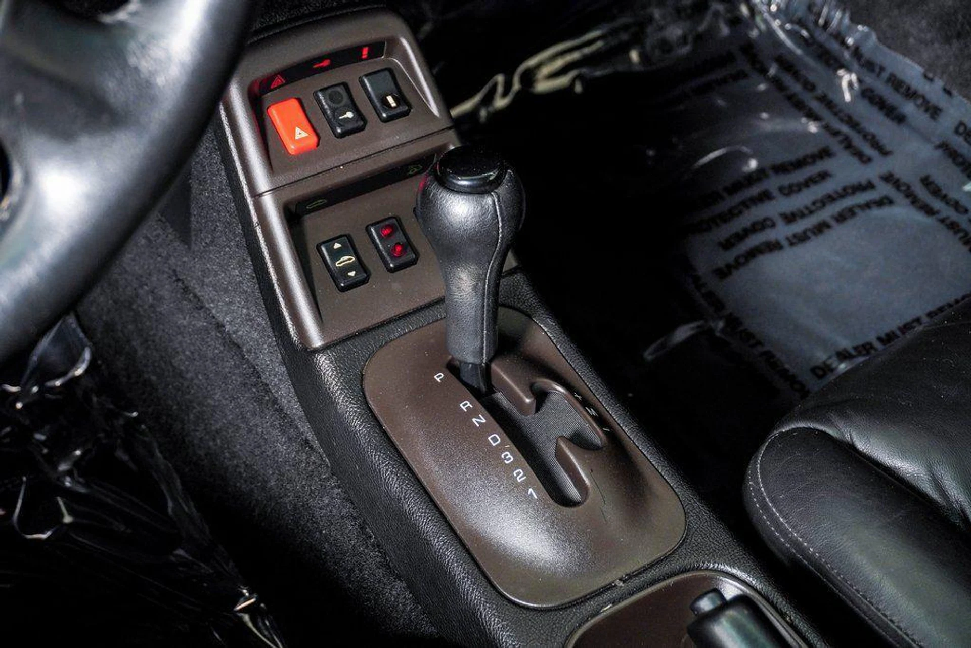 mph025_431256109_X9_LI_d7z_JK_1_OS_9_Hyai_Hq_Hrry_MMQ_fc27004445