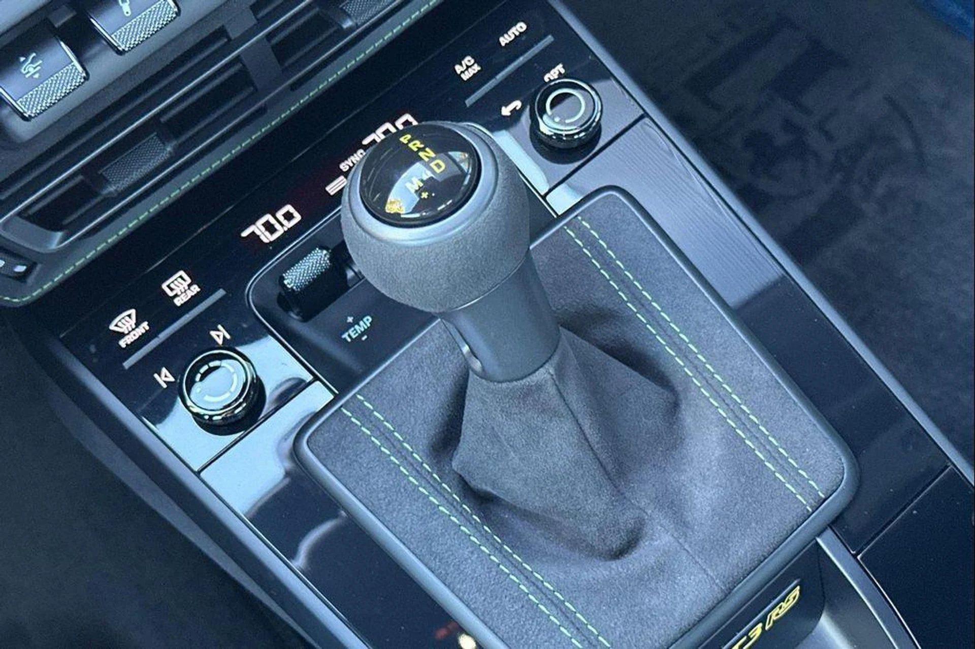 mph025_435160689_ok_Xr_DCL_3c7_Vh9sk_Ki_So2i_Y_Vmm_HM_8e1a440334