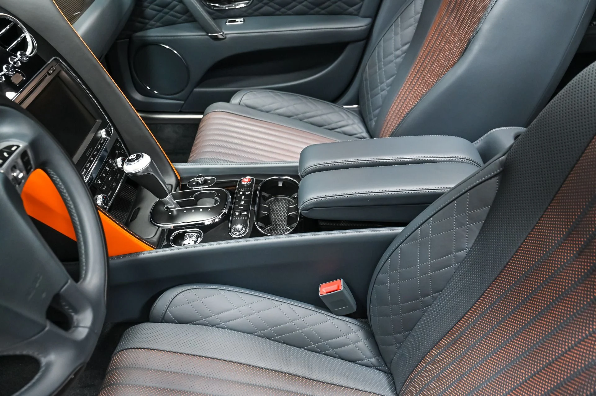 mph025_436042159_Used_2018_Bentley_Flying_Spur_V8_S_1754505601_bd05efe4a6