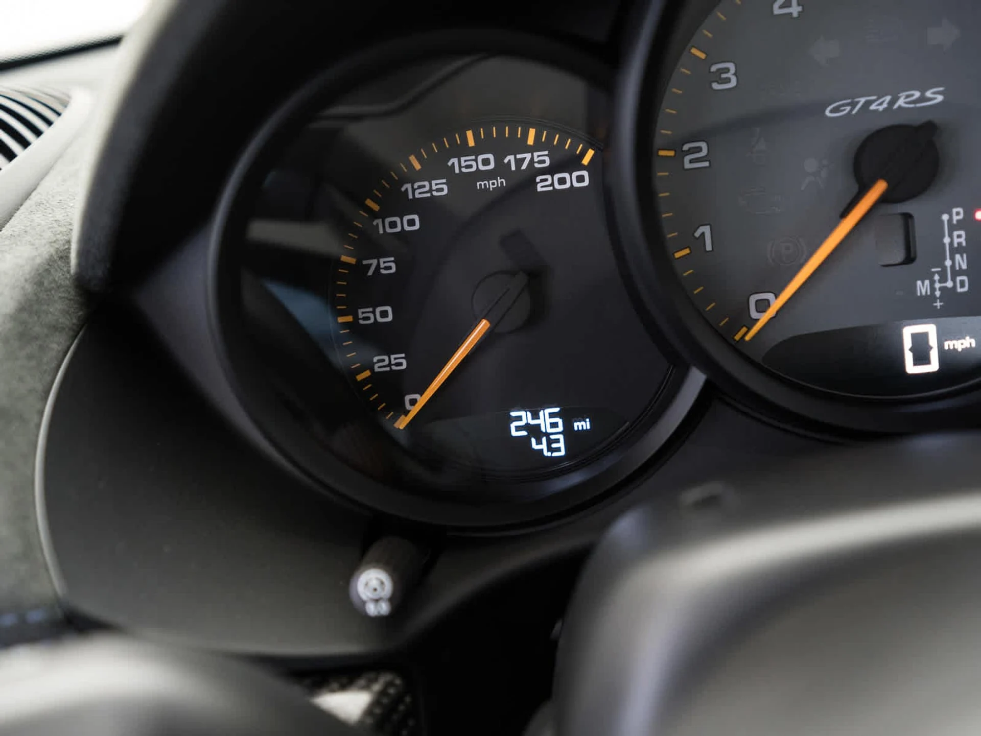 mph025_437045108_e240ffeefed759e529b21520f3dcd3dax_b9647a9d4a