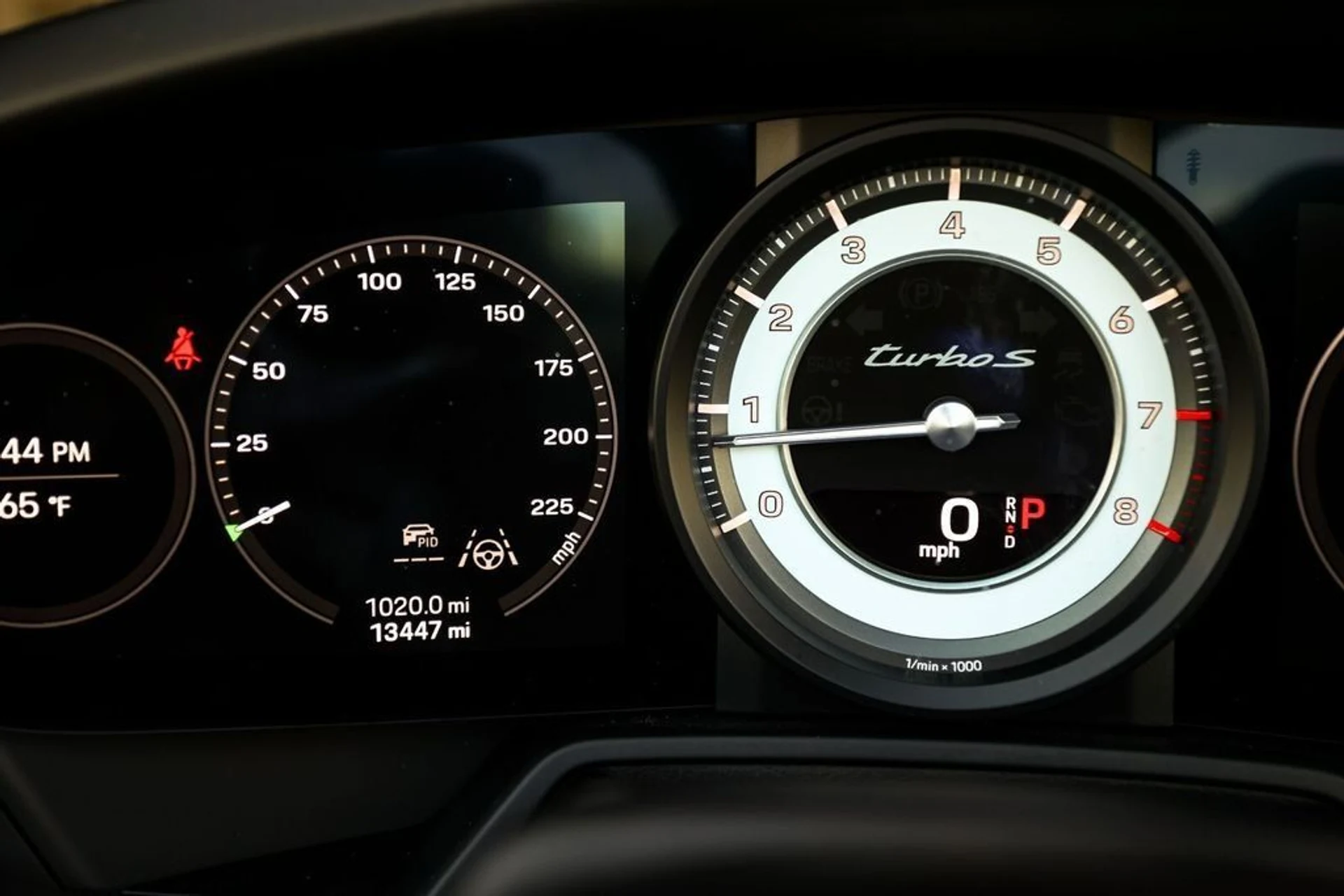 mph025_439683842_cda1ad27f0c0f8464e79bbc4c57ad03d_a837fe7d46