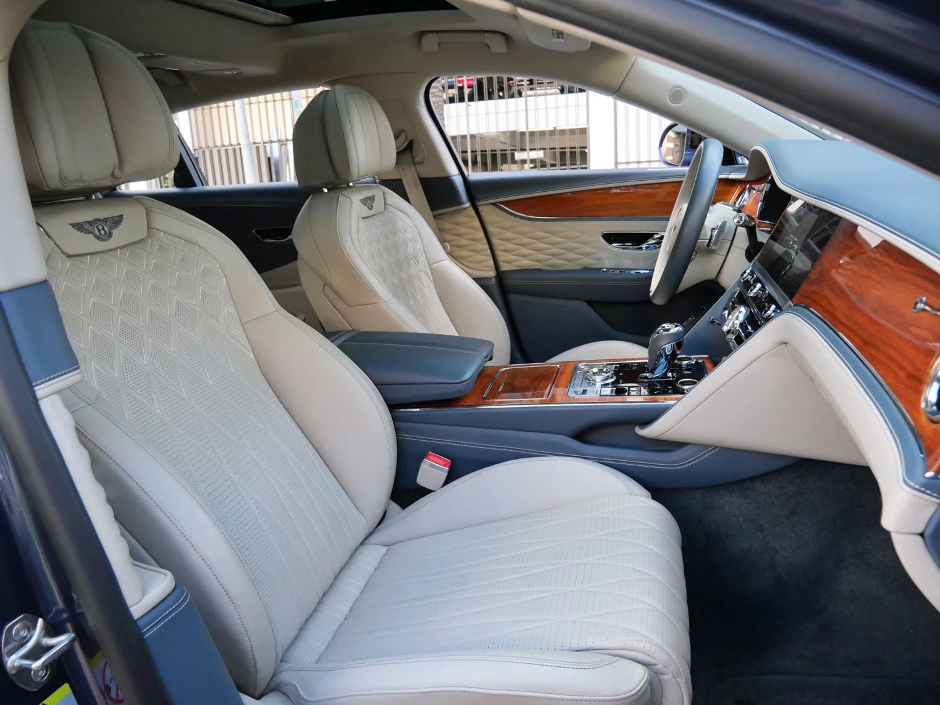 mph025_440438172_6f96c0ff4d63a8f331b93462466d4470x_24a34e6536