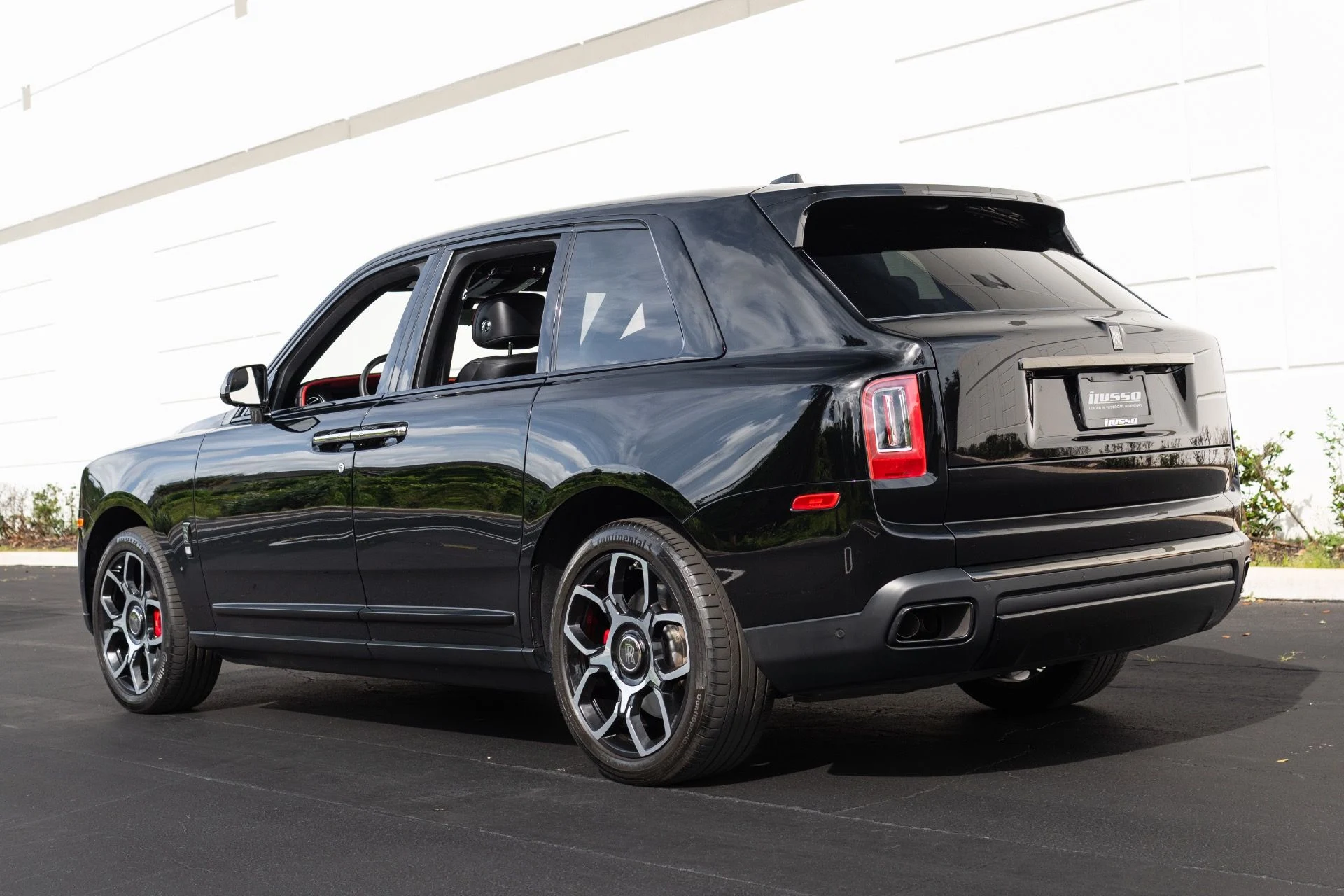 mph025_441984537_Used_2022_Rolls_Royce_Black_Badge_Cullinan_1776130970_d451040e96