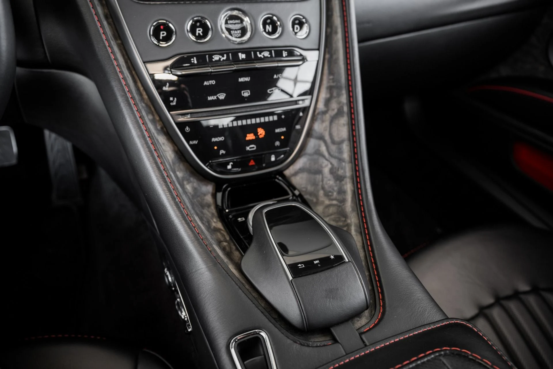 mph025_445382072_Used_2020_Aston_Martin_DBS_Superleggera_007_OHMSS_Edition_1679175725_77f126f749