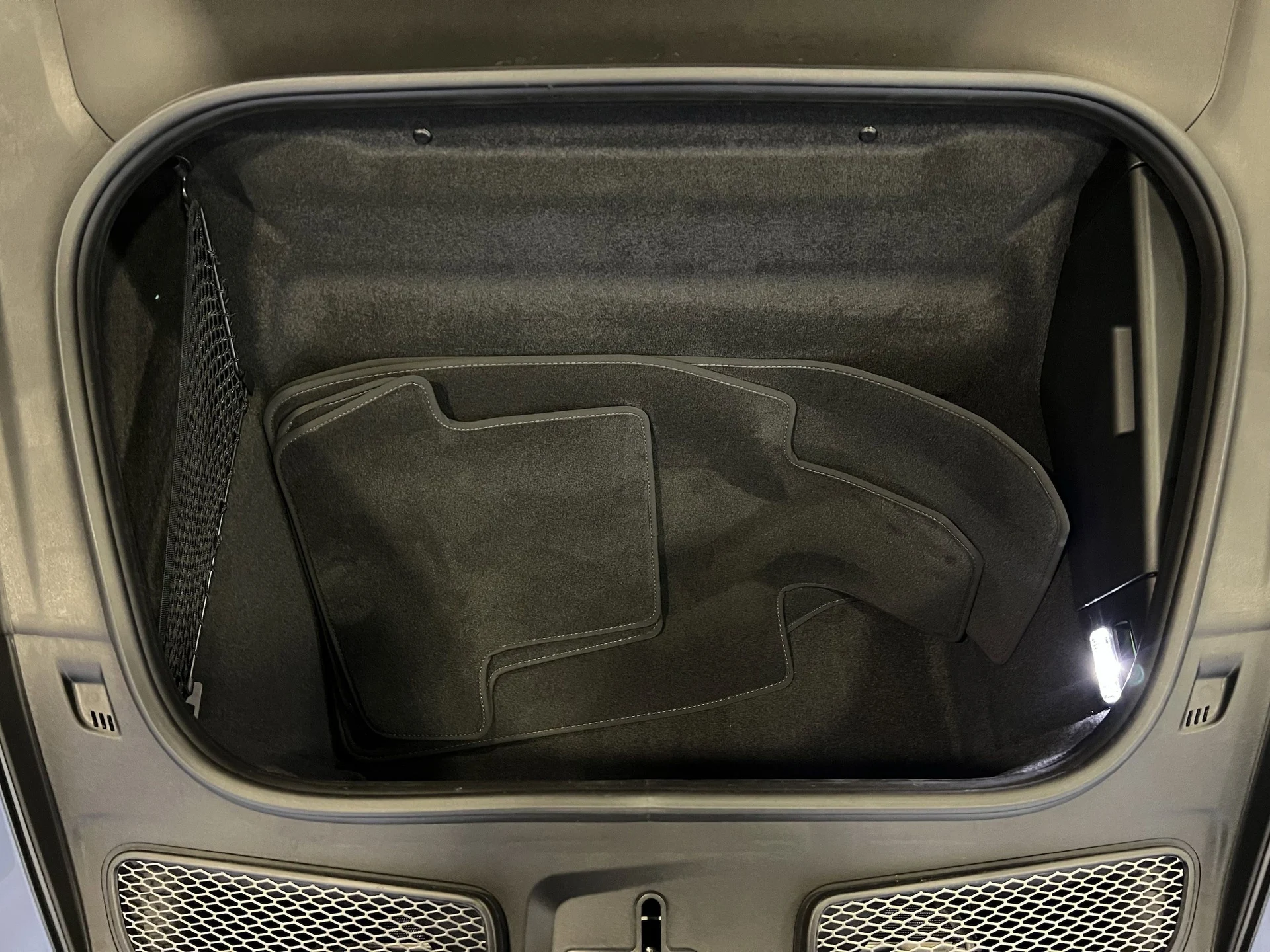 mph025_447411584_23cdfca0a114d68eb131eba8ad394299x_8891500ebd