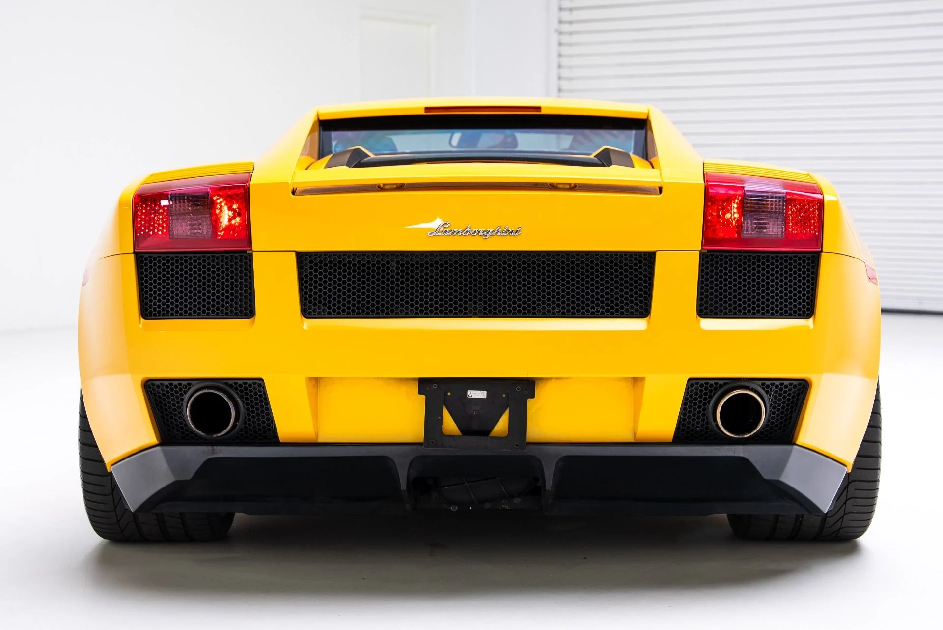 mph025_447735074_Used_2004_Lamborghini_Gallardo_1769620363_4e4782823b