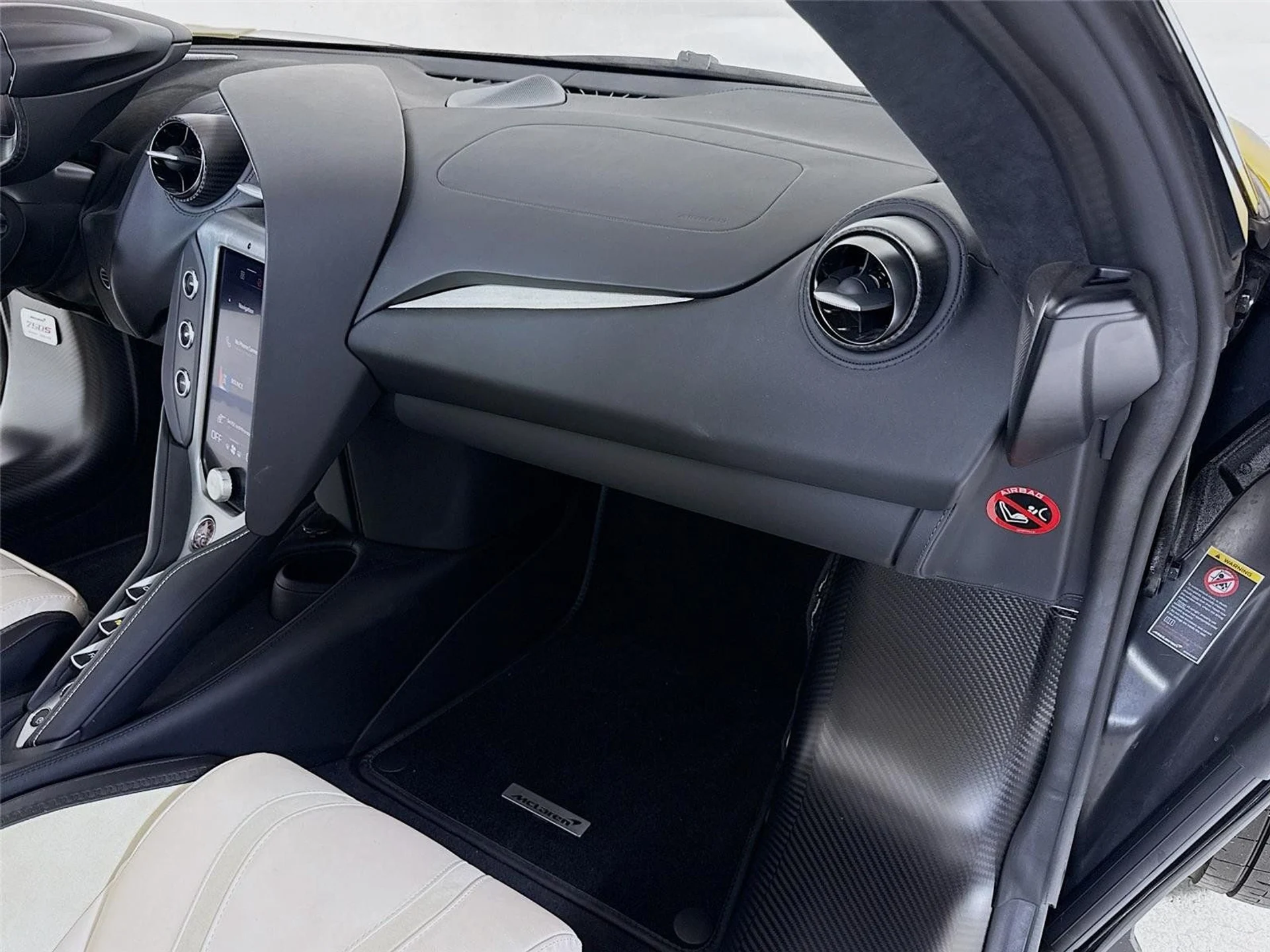 mph025_44912458_e14d7fc7dfff046da241fcf49196282f_63268e349e