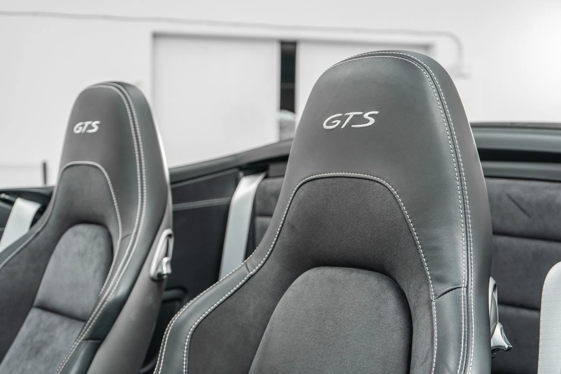 mph025_449304926_Used_2019_Porsche_911_Carrera_GTS_Premium_Package_Plus_18_Way_Adaptive_Sports_Seats_1777924889_ff6409e928