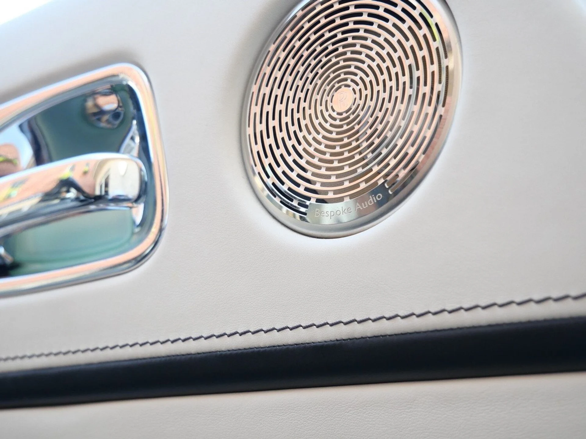 mph025_450235153_a2aefc9b920b5dcc7adb74cfcf103475x_8c01f6fad3