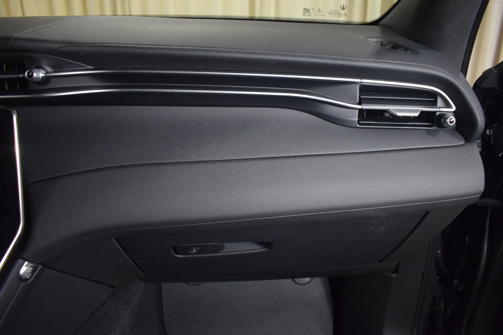 mph025_451702365_a952c5246f475c95cd874748a15b1d7fx_8d7271f91d