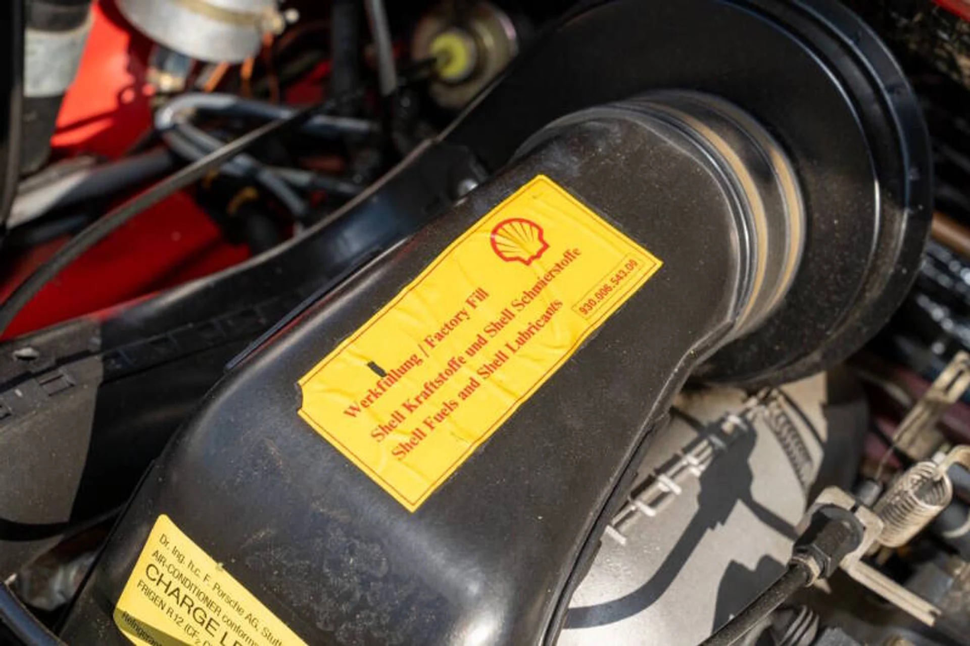 mph025_452470346_1985_porsche_911_carrera_2dr_coupe_a562964efa