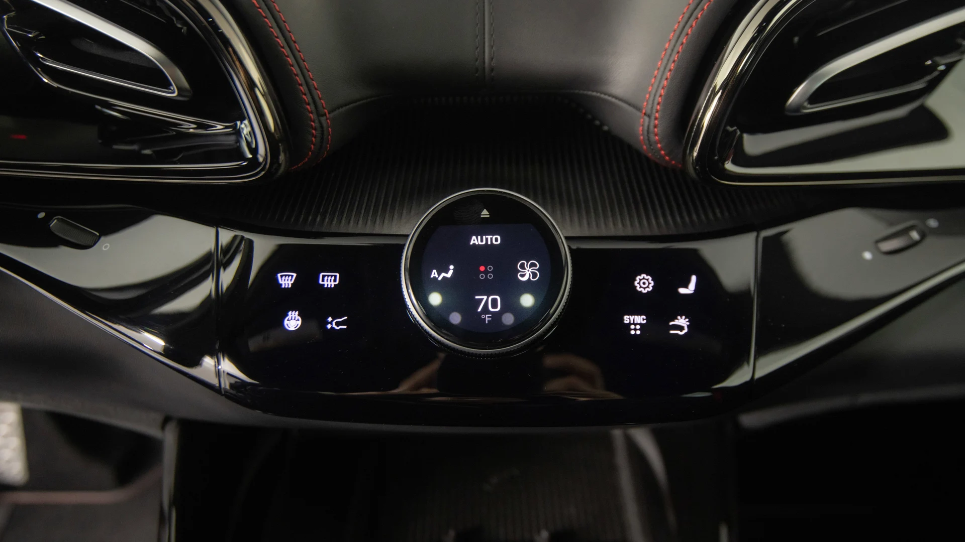 mph025_453952358_c54c5c2e790d46a4a0a9a354293b2eb0_fe826d8a9d