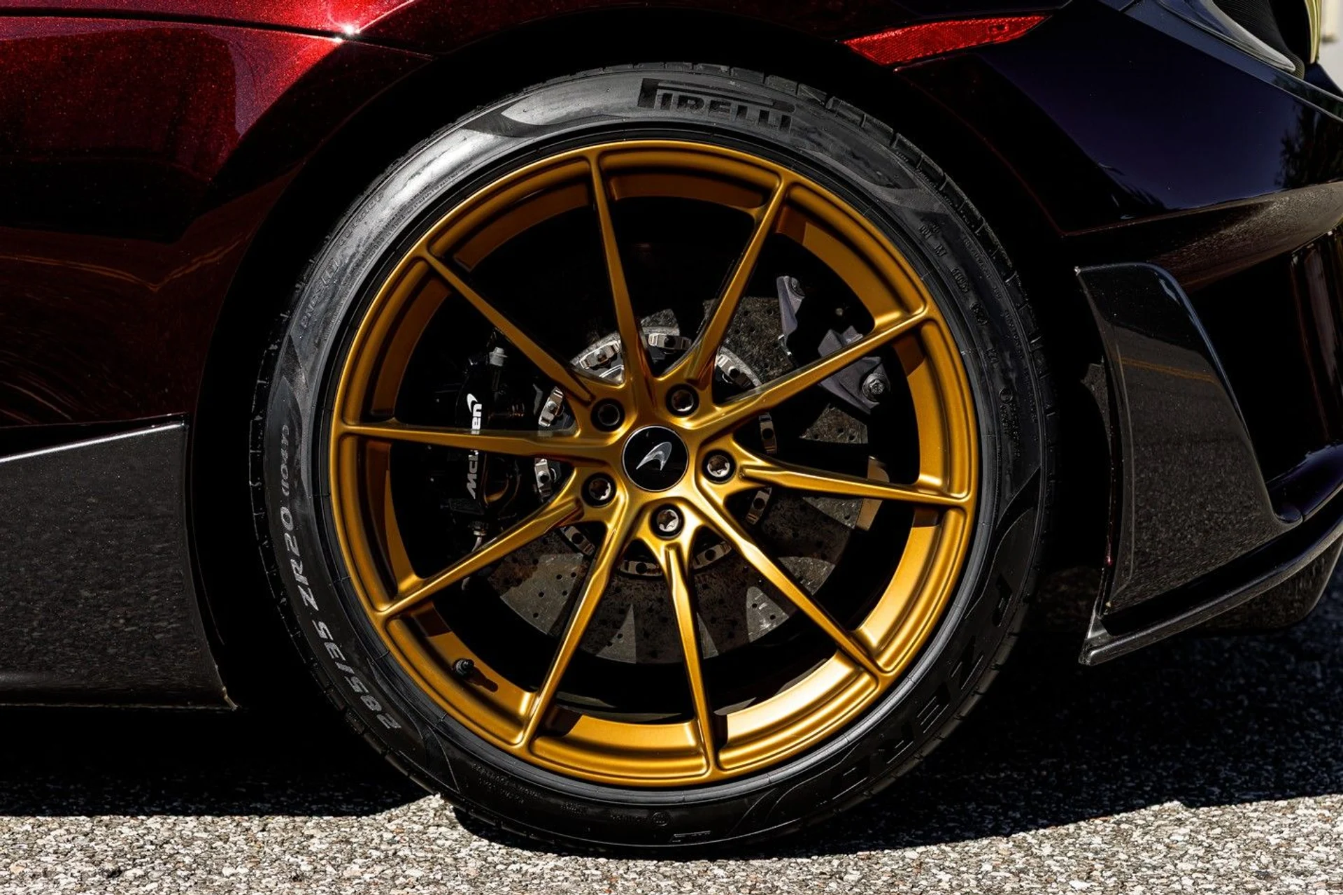 mph025_458996222_615_p26_l_c552613270