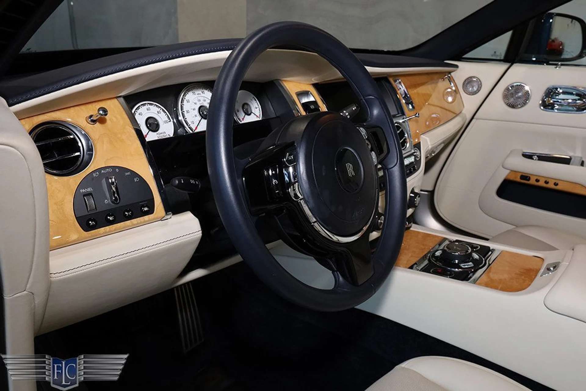 mph025_466852590_used_2019_rolls_royce_wraith_coupe_9689_22959552_26_1024_f80fe8ce7f