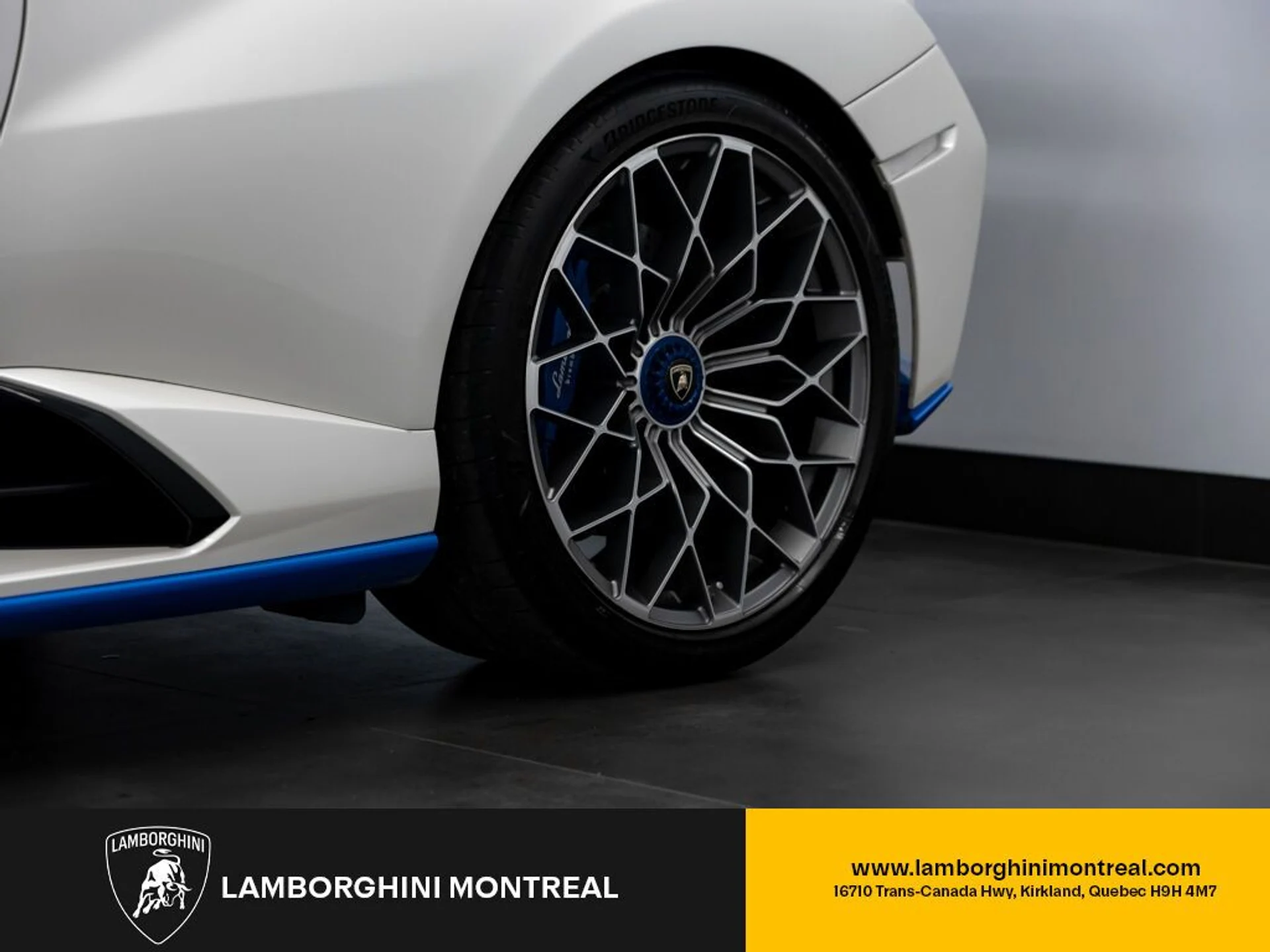 mph025_470394335_lamborghini_huracan_2022_jpg_v_1754355019_8de09107b9