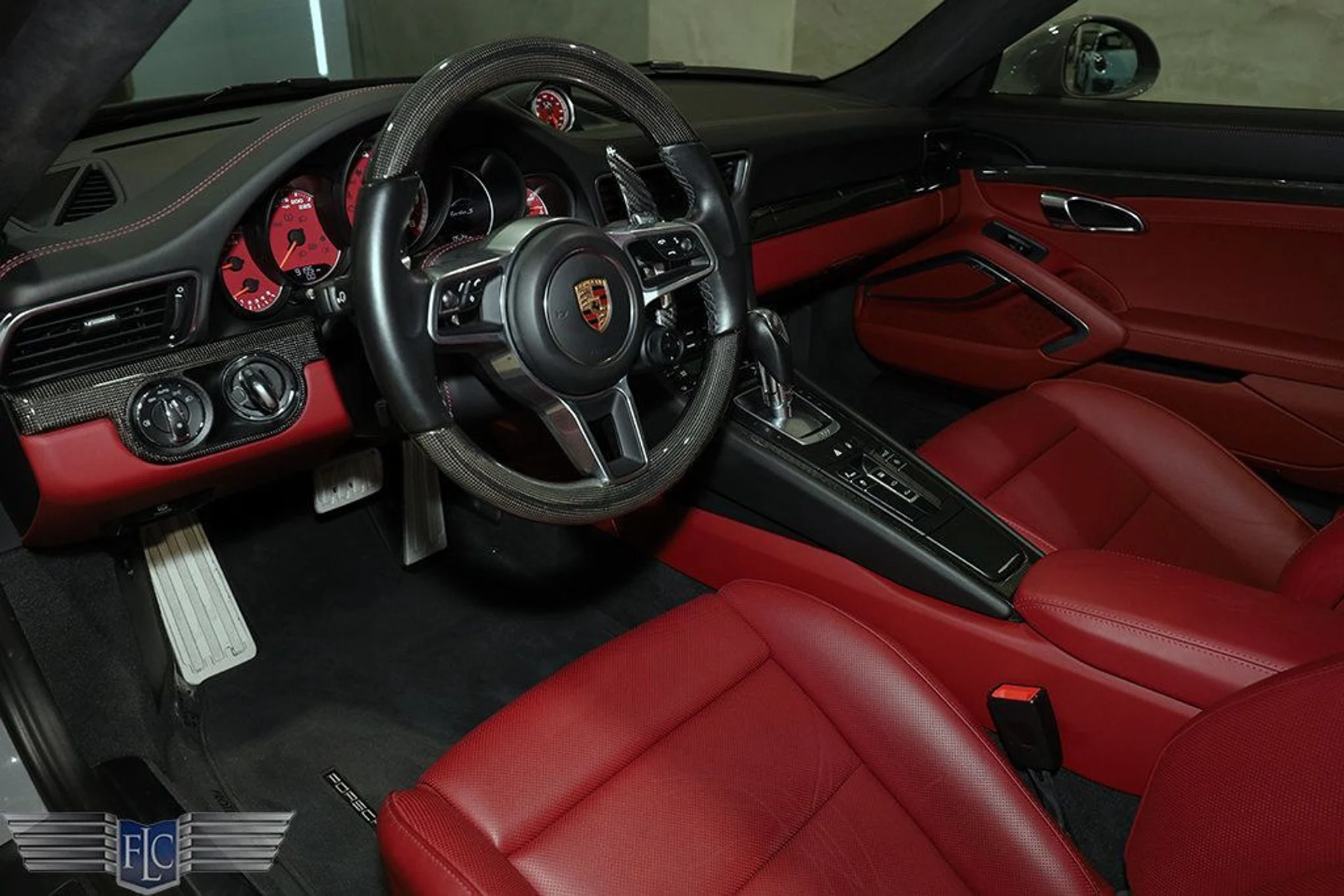 mph025_470916332_used_2018_porsche_911_turboscoupe_9689_22116353_26_1024_28d75a62ee