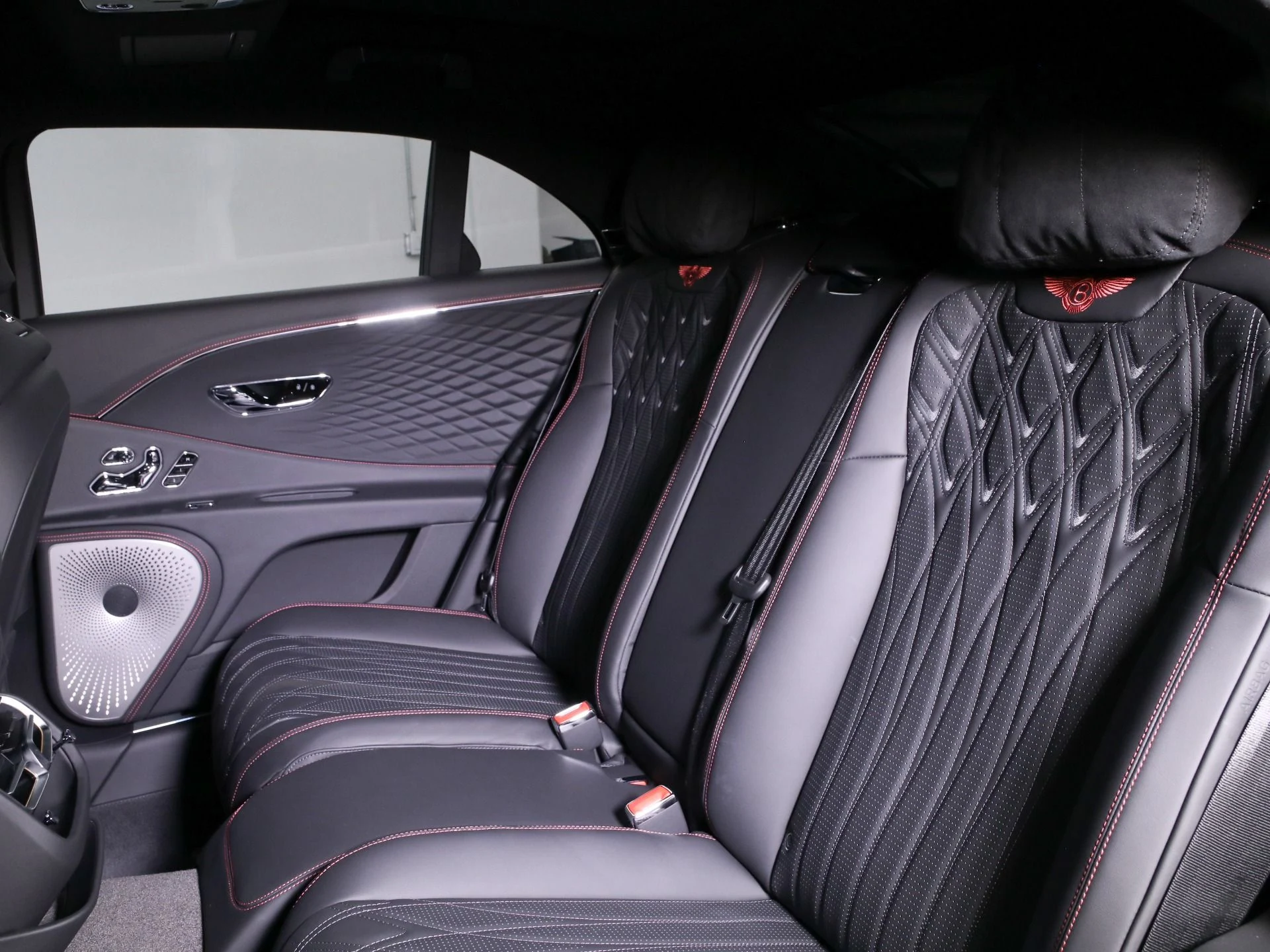 mph025_47276941_New_2026_Bentley_Flying_Spur_Azure_1759158493_6a15aa249d