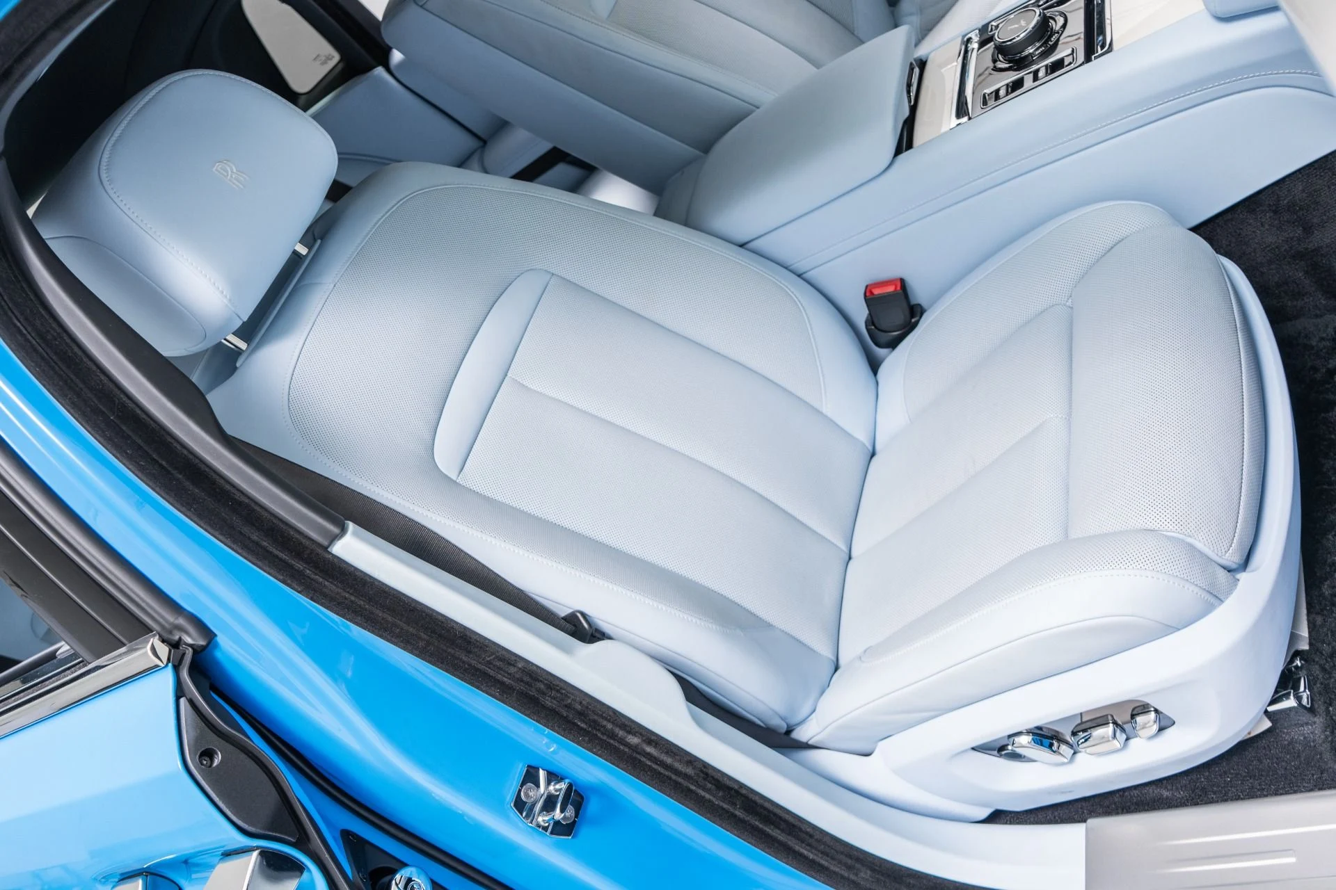 mph025_48025173_Used_2023_Rolls_Royce_Ghost_Special_Order_Color_Commissioned_Collection_Interior_1789680360_8fa5fa1a6d