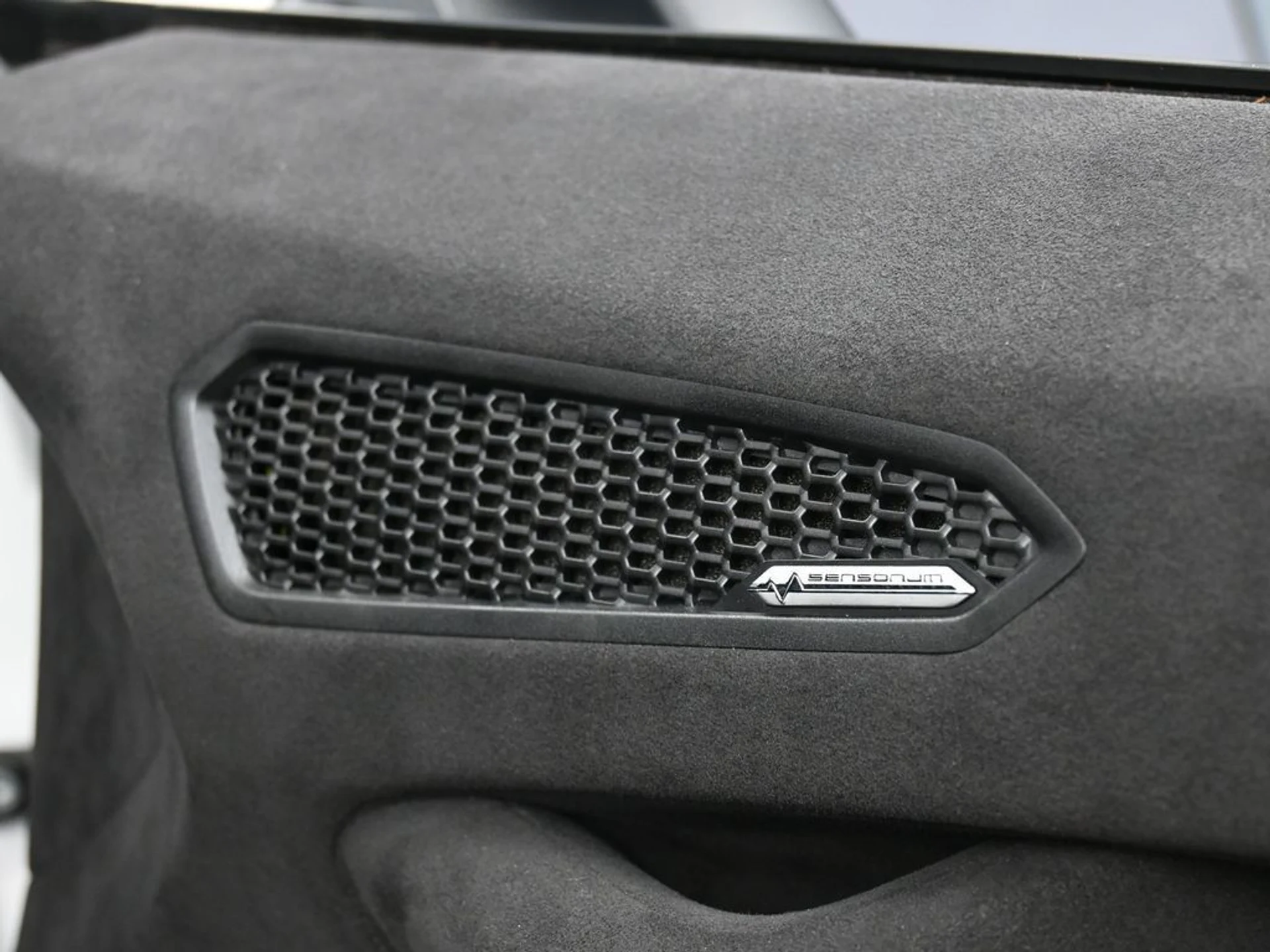 mph025_488277247_1b1148863bb302b5f779106654e5a9b7_3582b2e814