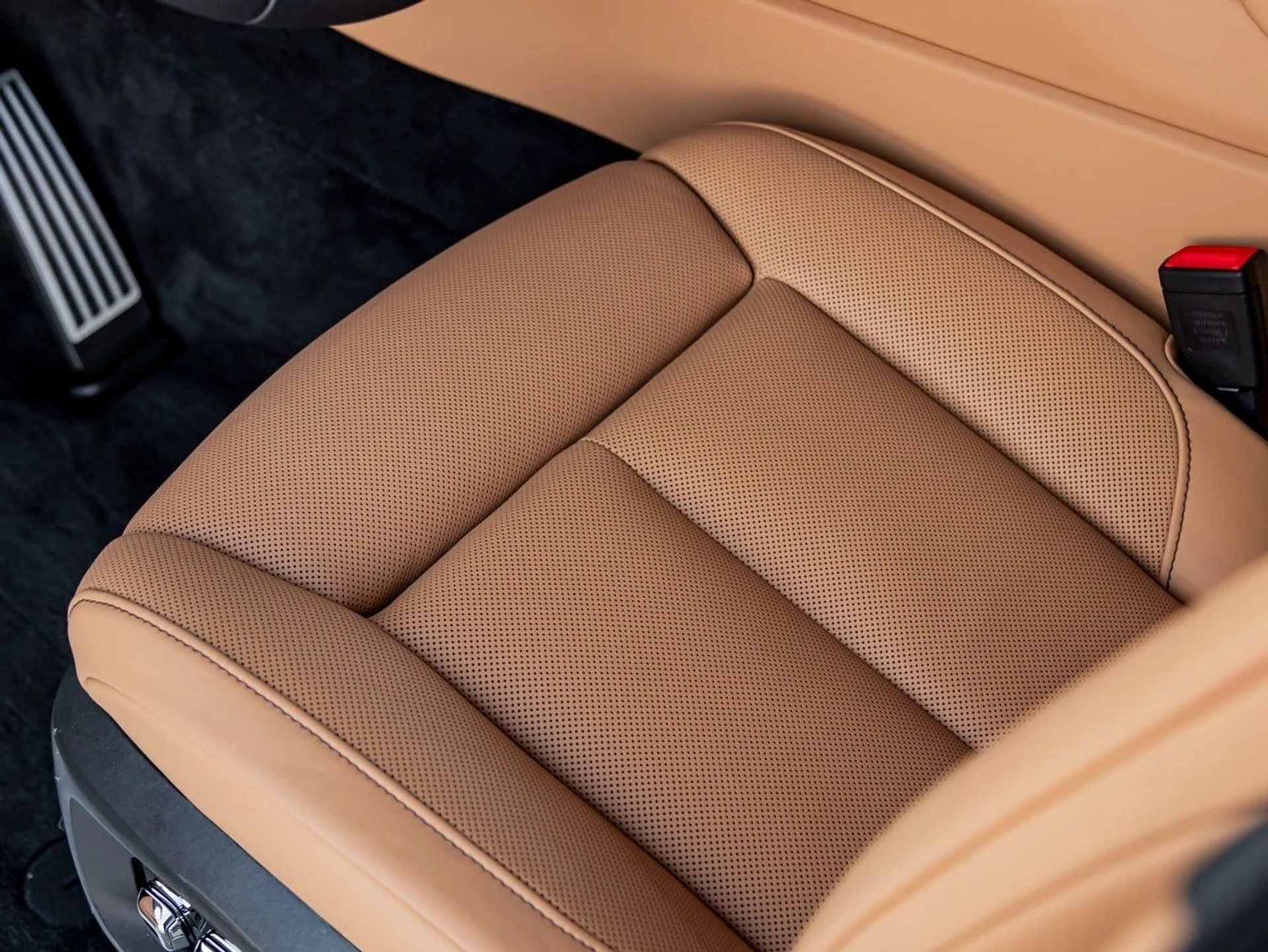 mph025_494047332_26_1063b363d4