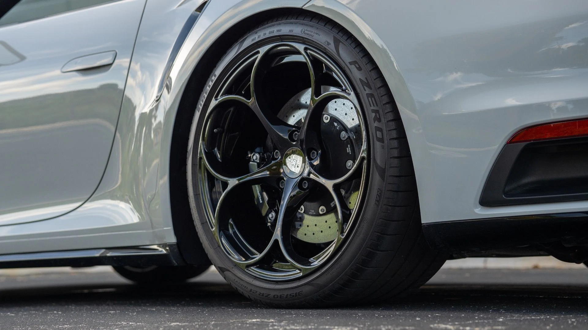 mph025_496277943_Used_2022_Porsche_911_Turbo_S_1753978712_b49cf88271