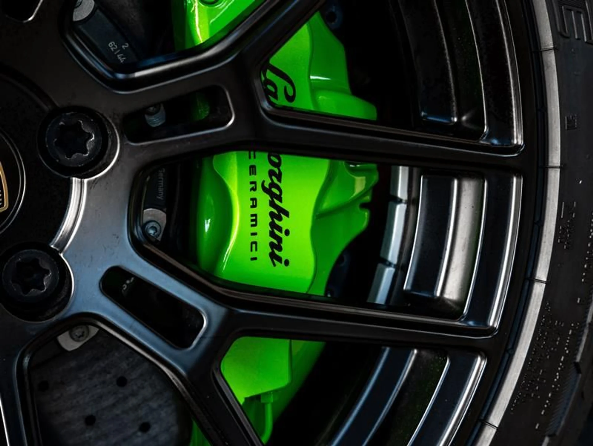 mph025_511224537_djzw00ua_d8f1cec95e